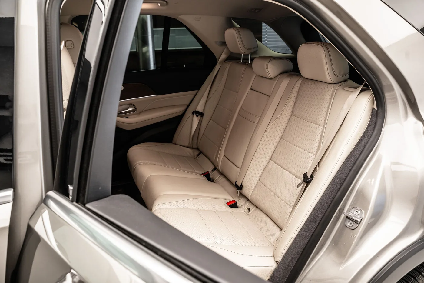 2019 Mercedes-Benz GLE 300 proposée par un concessionnaire spécialisé à Ostrava, Tchéquie, photo 14 sur 25