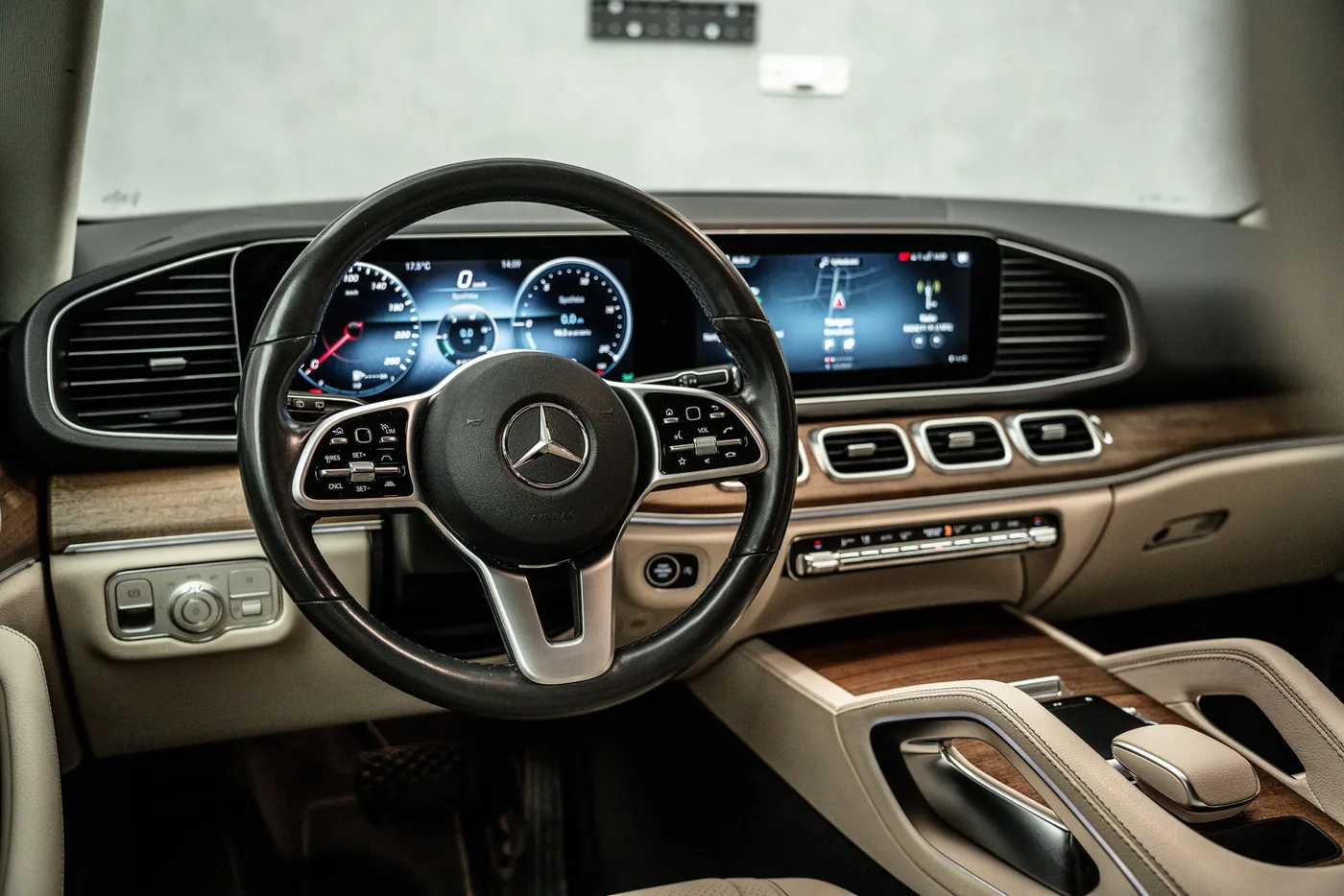 2019 Mercedes-Benz GLE 300 proposée par un concessionnaire spécialisé à Ostrava, Tchéquie, photo 19 sur 25