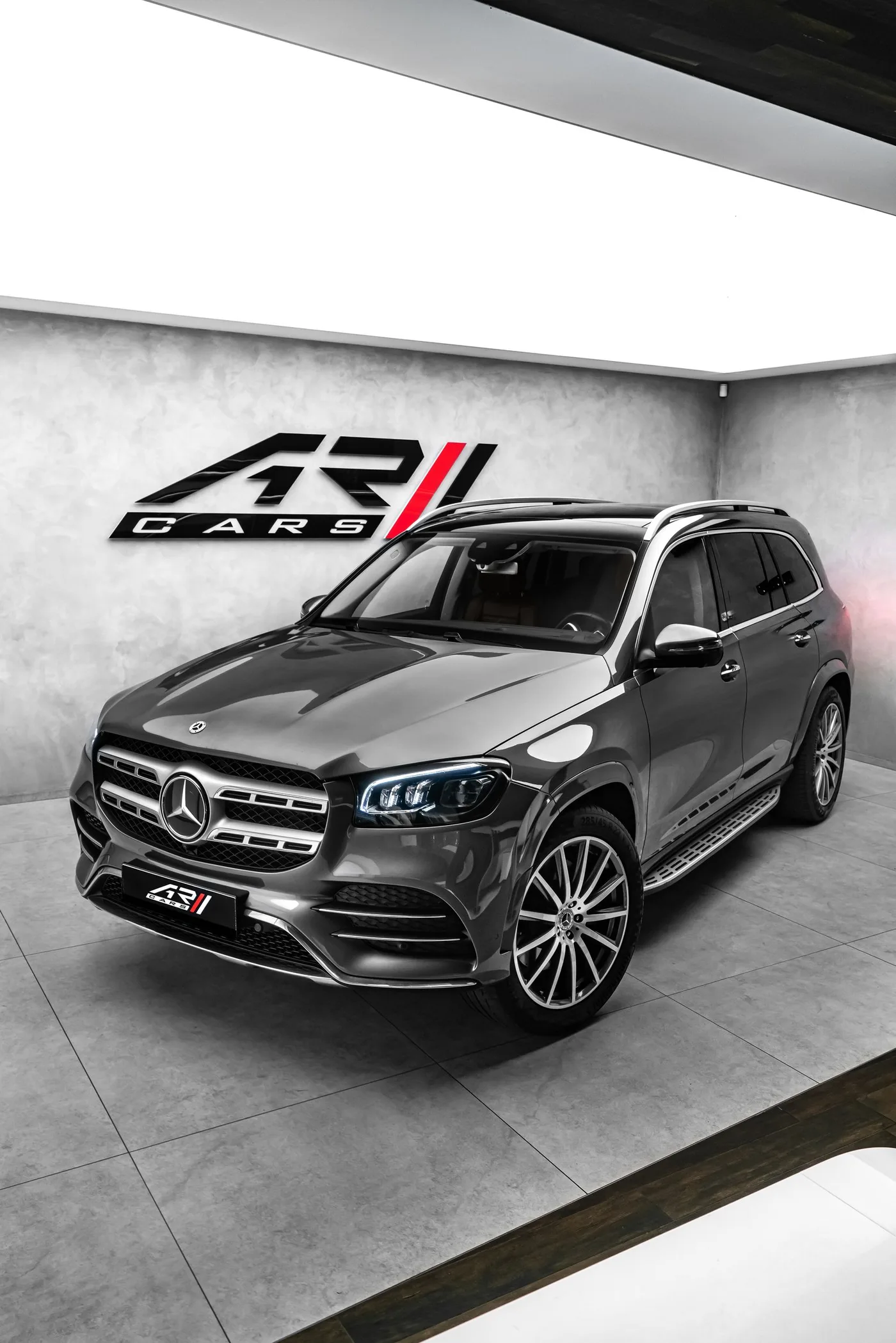 2019 Mercedes-Benz GLS 350 d 4MATIC offered by a specialist dealer in Ostrava, Czechia, photo 8 of 15
