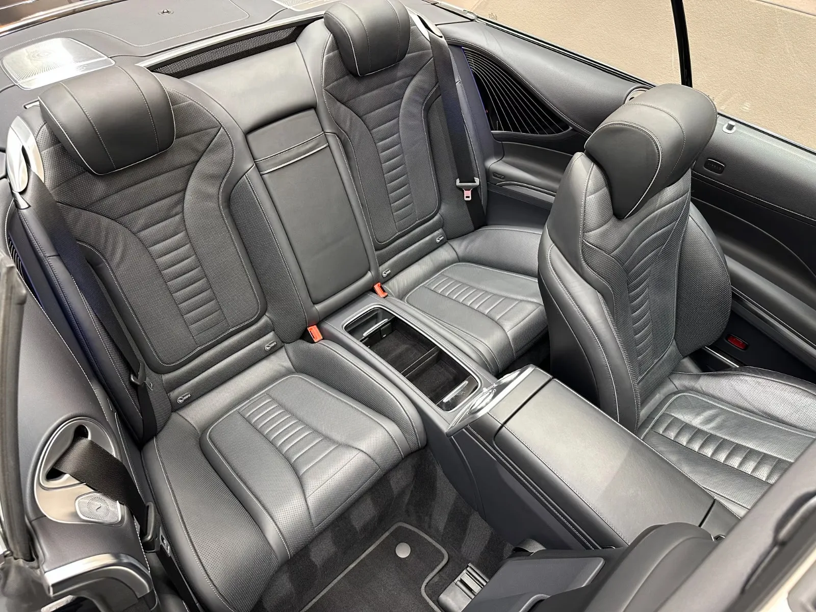 2019 Mercedes-Benz S 560 Cabriolet, AMG Line, 18/25