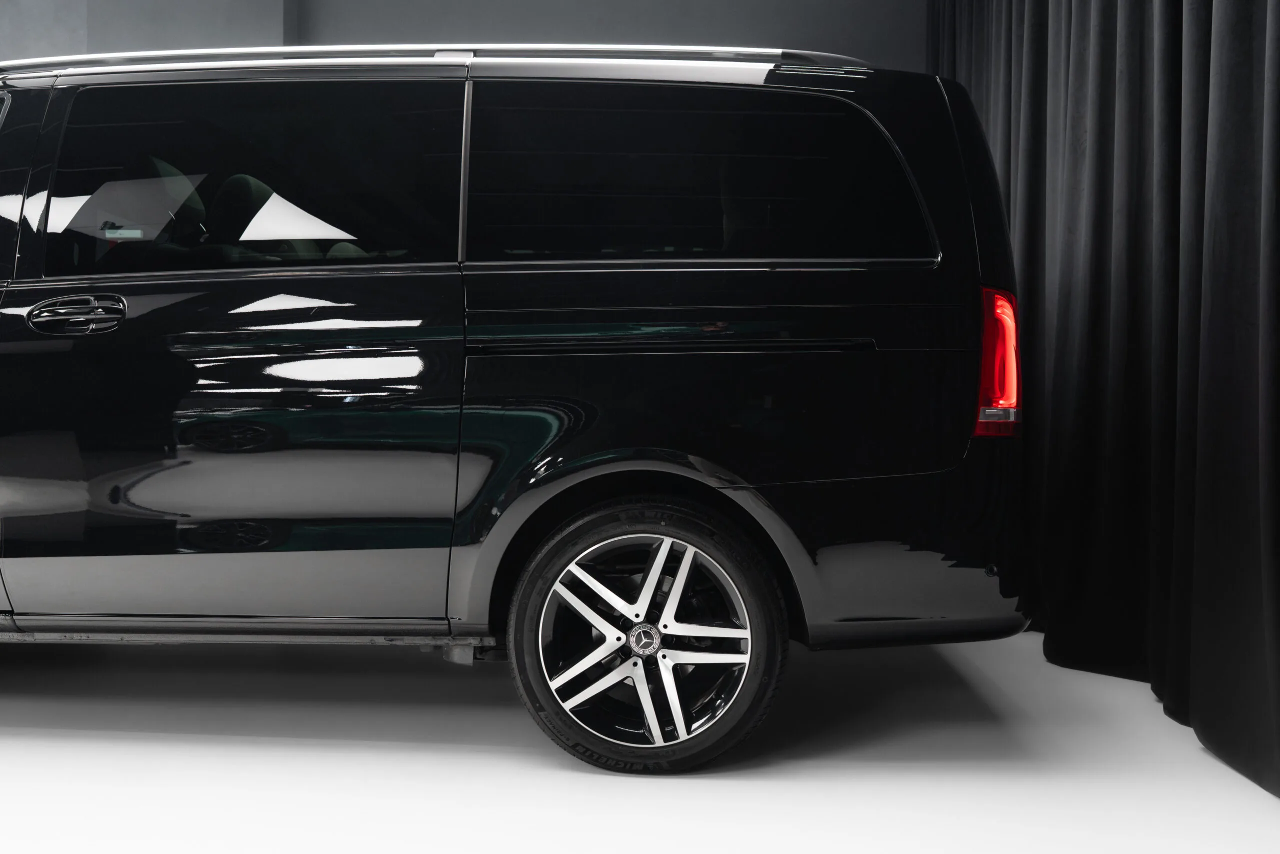 2019 Mercedes-Benz V 250 d 4MATIC, 9/30