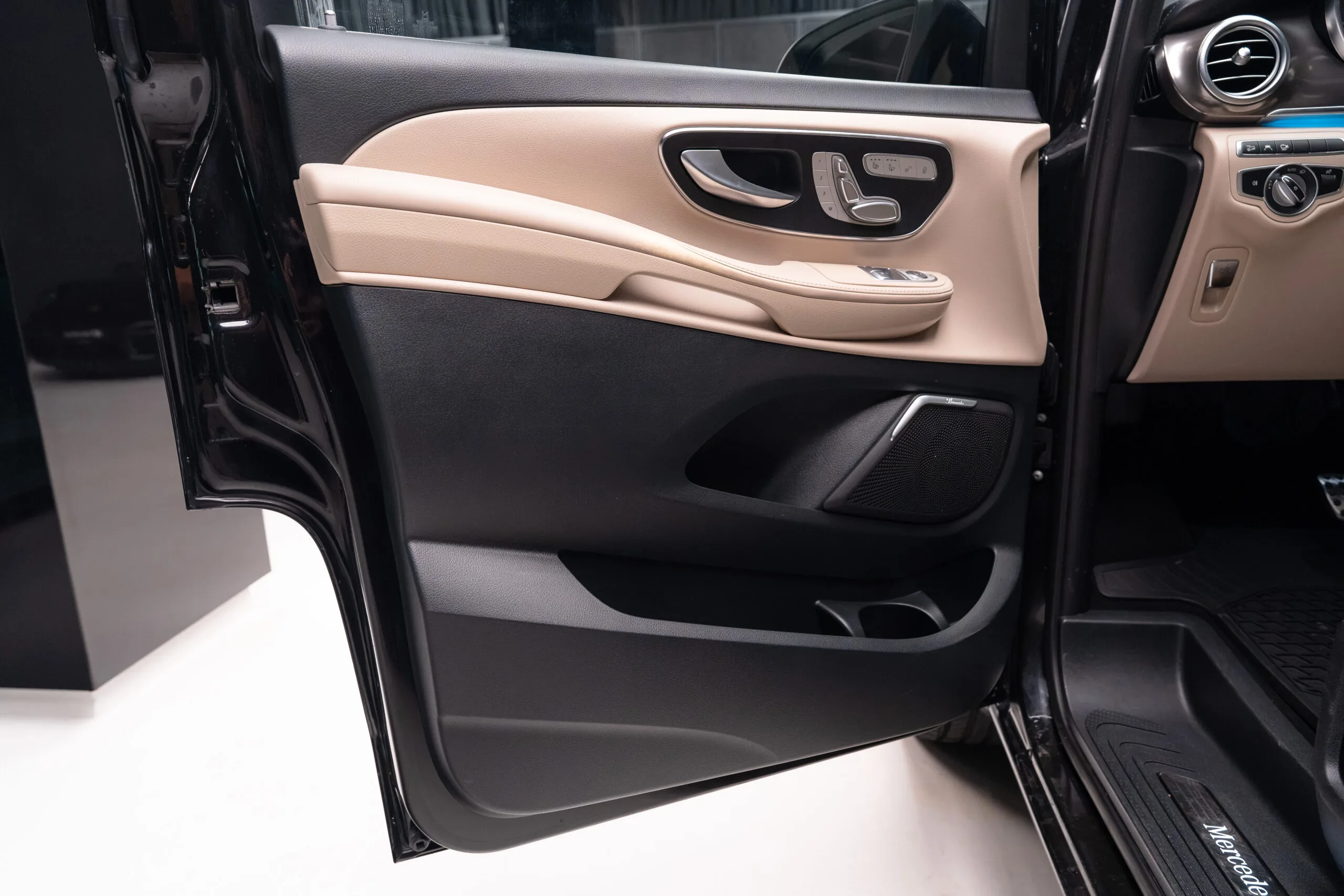 2019 Mercedes-Benz V 250 d 4MATIC, 11/30