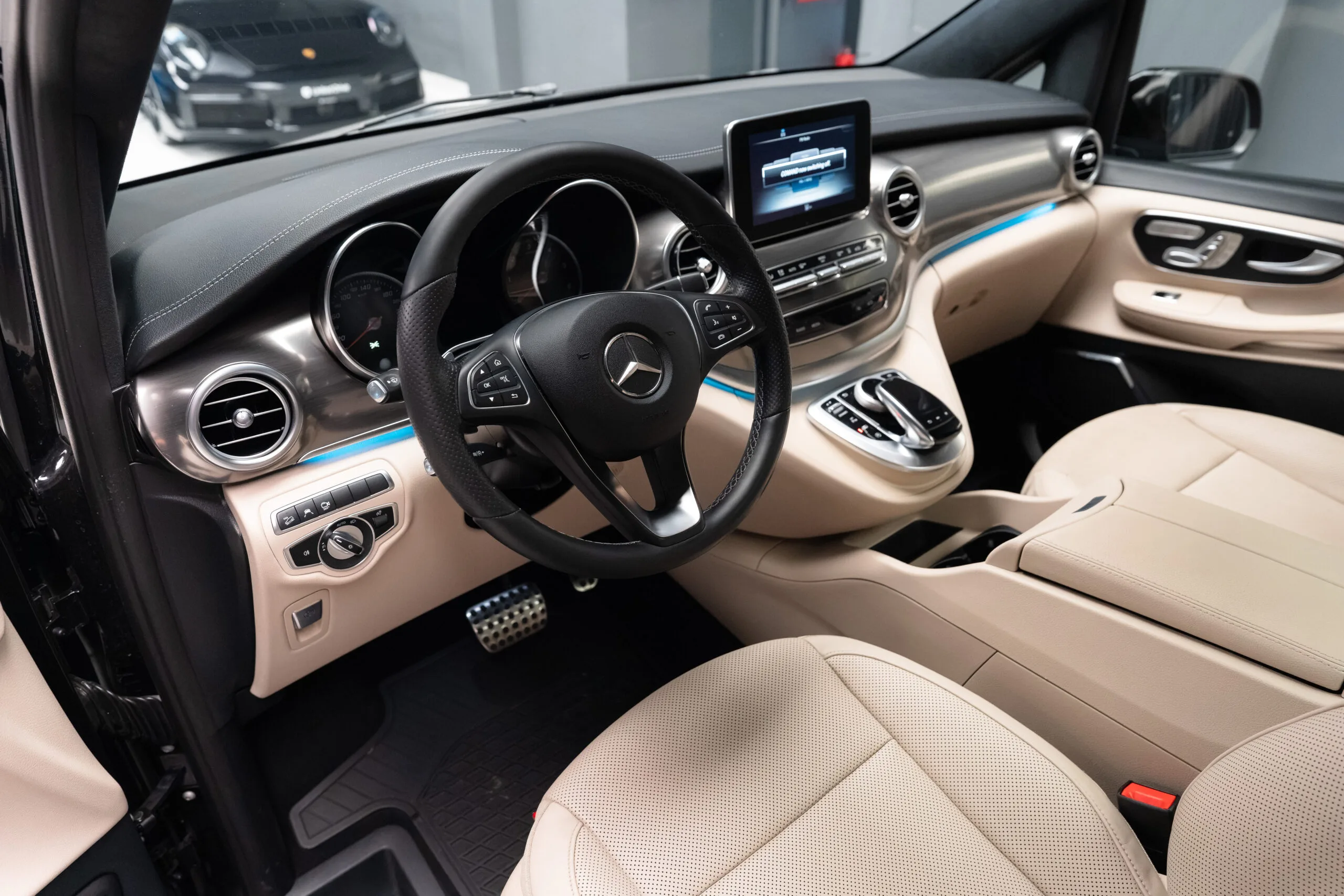 2019 Mercedes-Benz V 250 d 4MATIC, 17/30