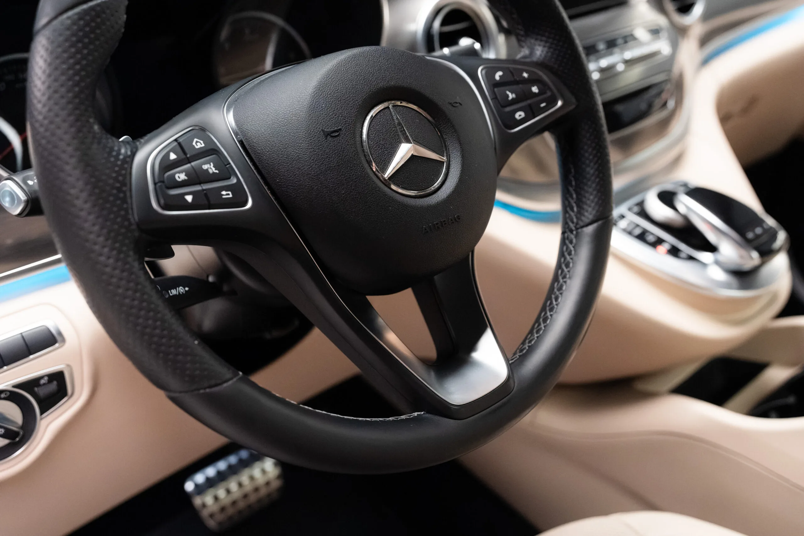 2019 Mercedes-Benz V 250 d 4MATIC, 18/30