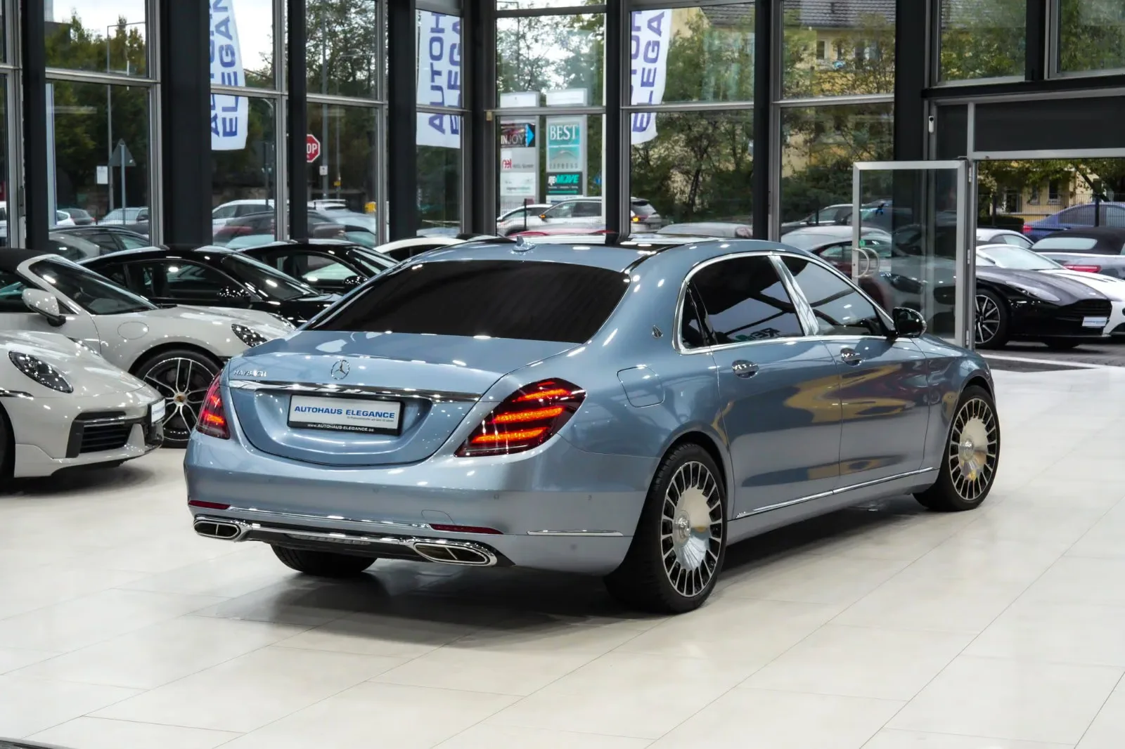 2019 Mercedes-Maybach S 560, 2/25