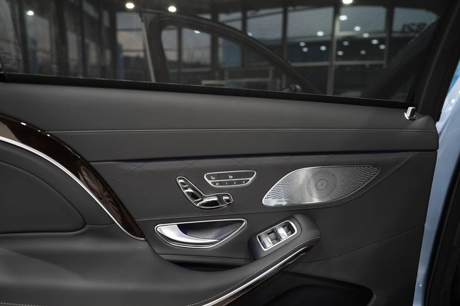 2019 Mercedes-Maybach S 560, 21/25
