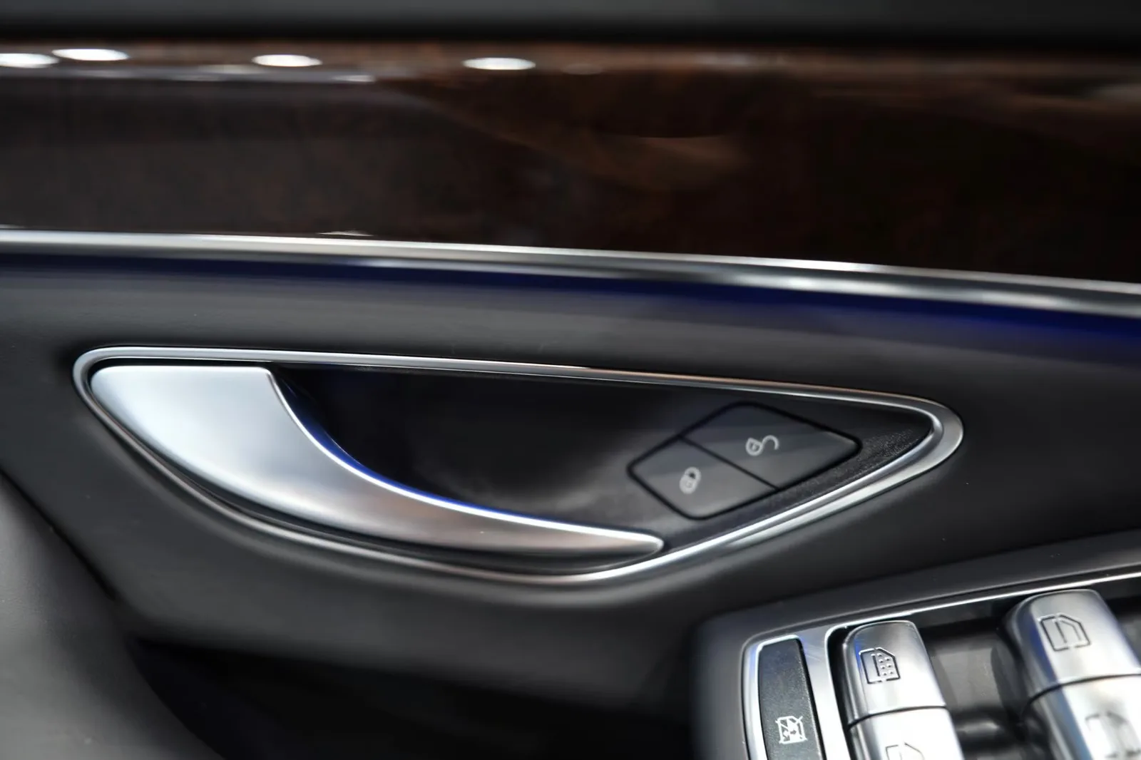2019 Mercedes-Maybach S 560, 23/25