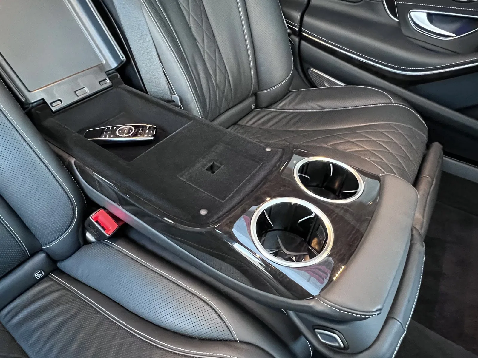 2019 Mercedes-Maybach S 560 4MATIC, 28/30
