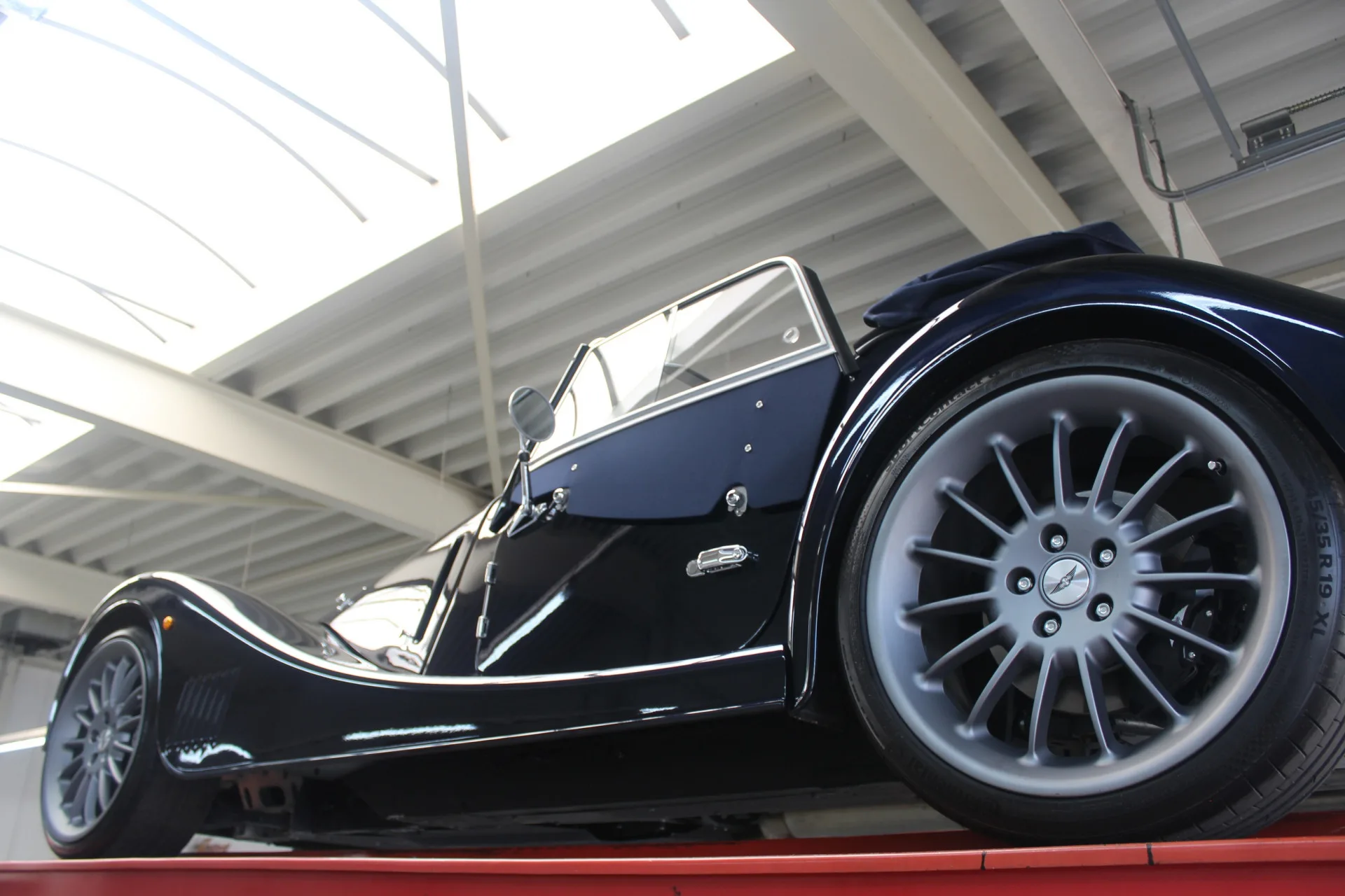 2019 Morgan Plus Six, 15/30