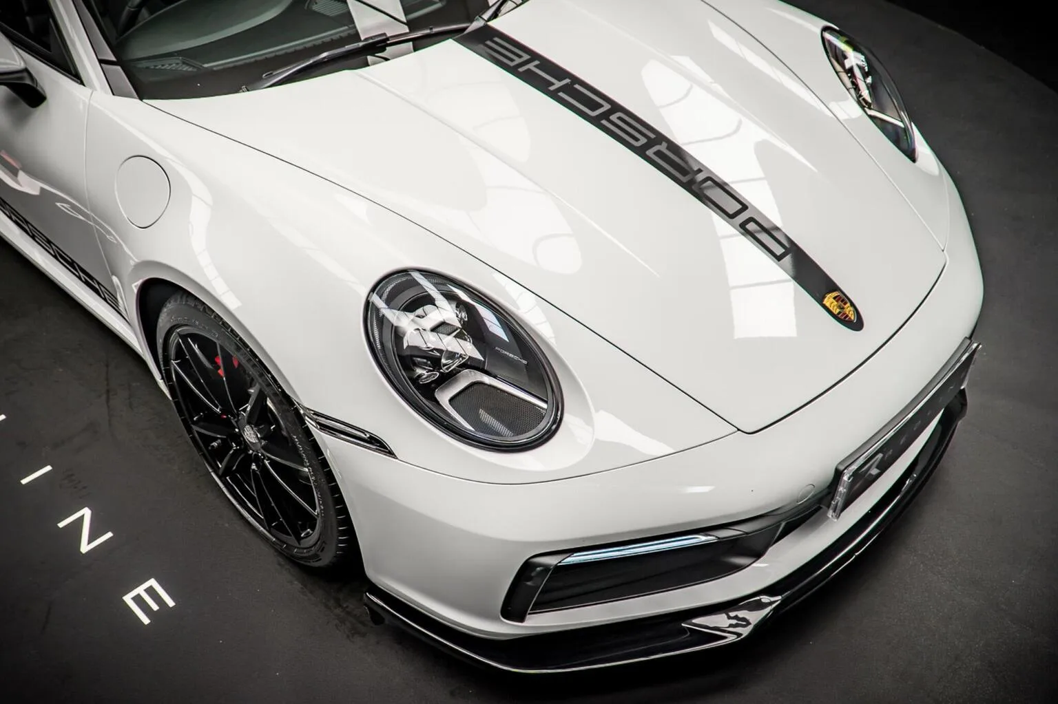 2019 Porsche 911 Carrera 4S, 10/30