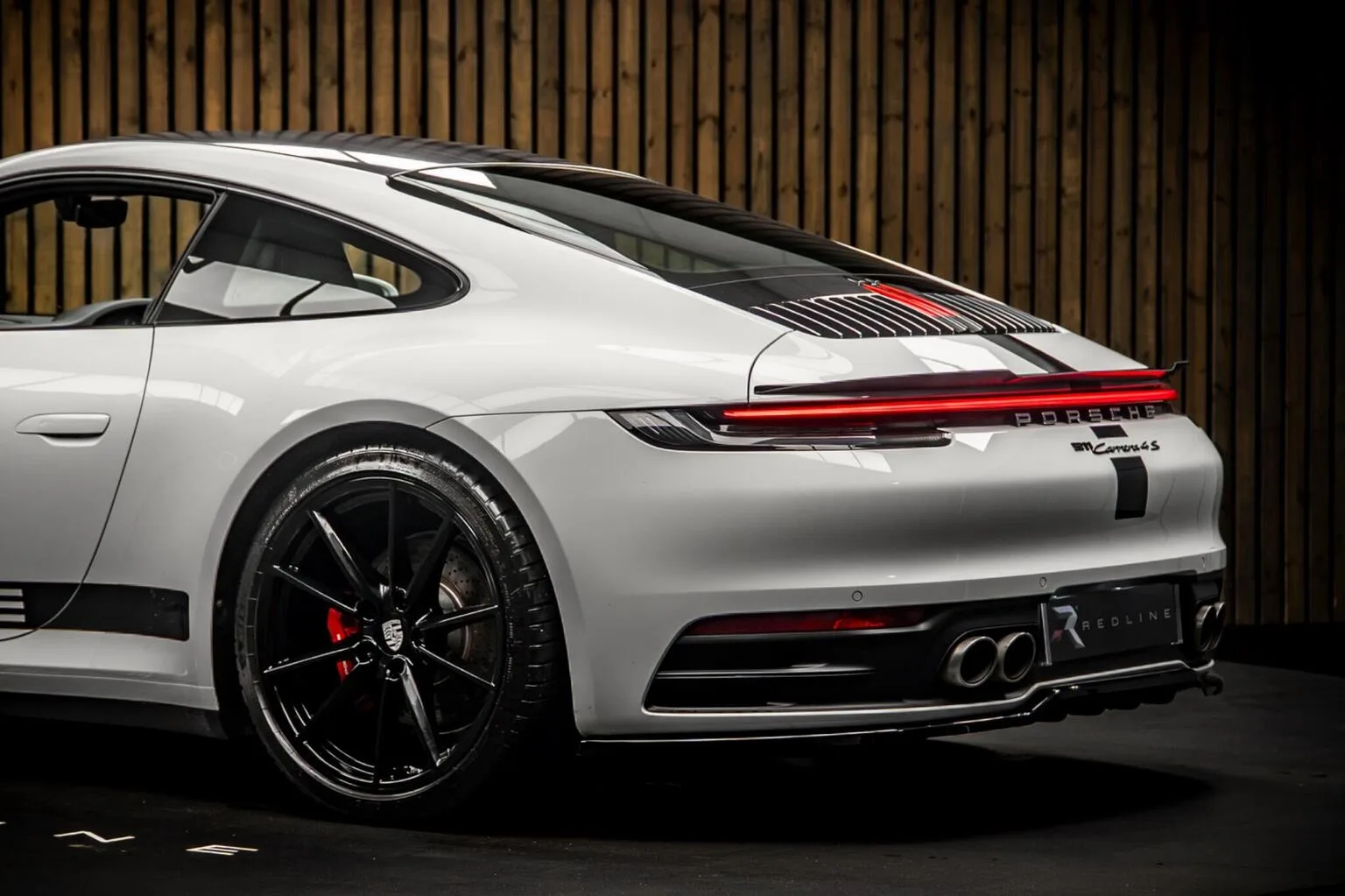 2019 Porsche 911 Carrera 4S, 16/30