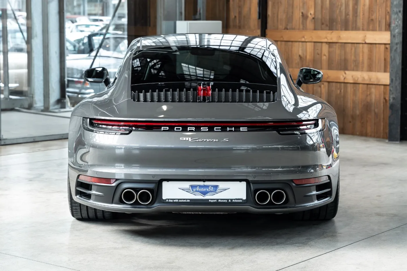 2019 Porsche 911 Carrera S offered by a specialist dealer in Neuss, Germany, photo 4 of 10