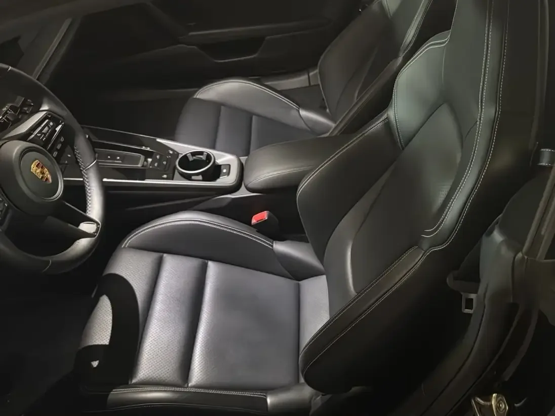 2019 Porsche 911 Carrera S Cabriolet, 8/9