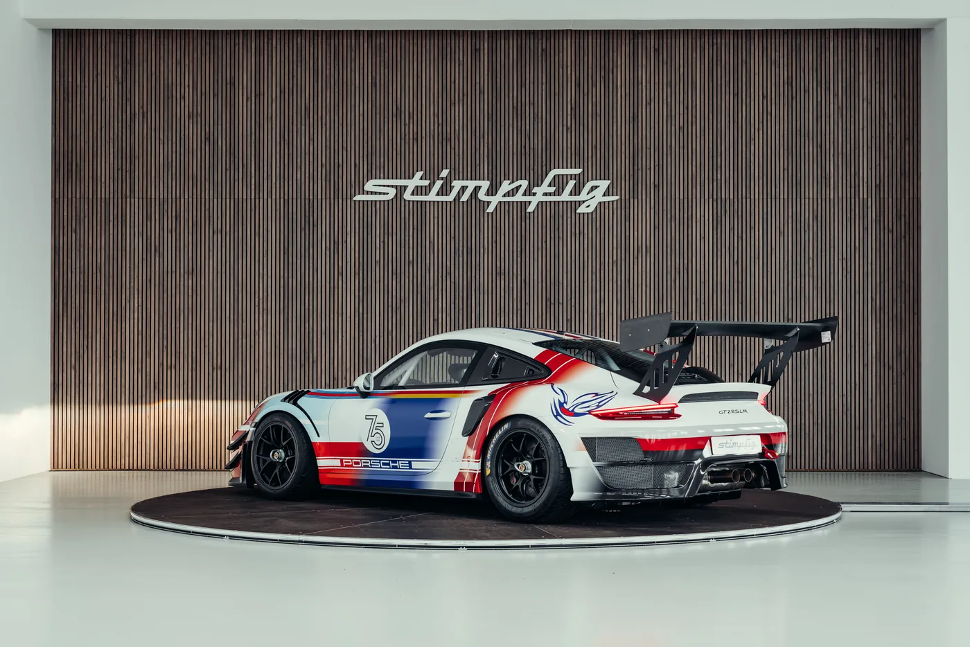 2019 Porsche 911 GT2 RS Clubsport LM offered by a collector car specialist in Stuttgart, Germany, photo 3 of 25