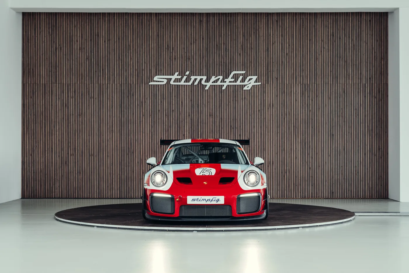 2019 Porsche 911 GT2 RS Clubsport LM offered by a collector car specialist in Stuttgart, Germany, photo 8 of 25