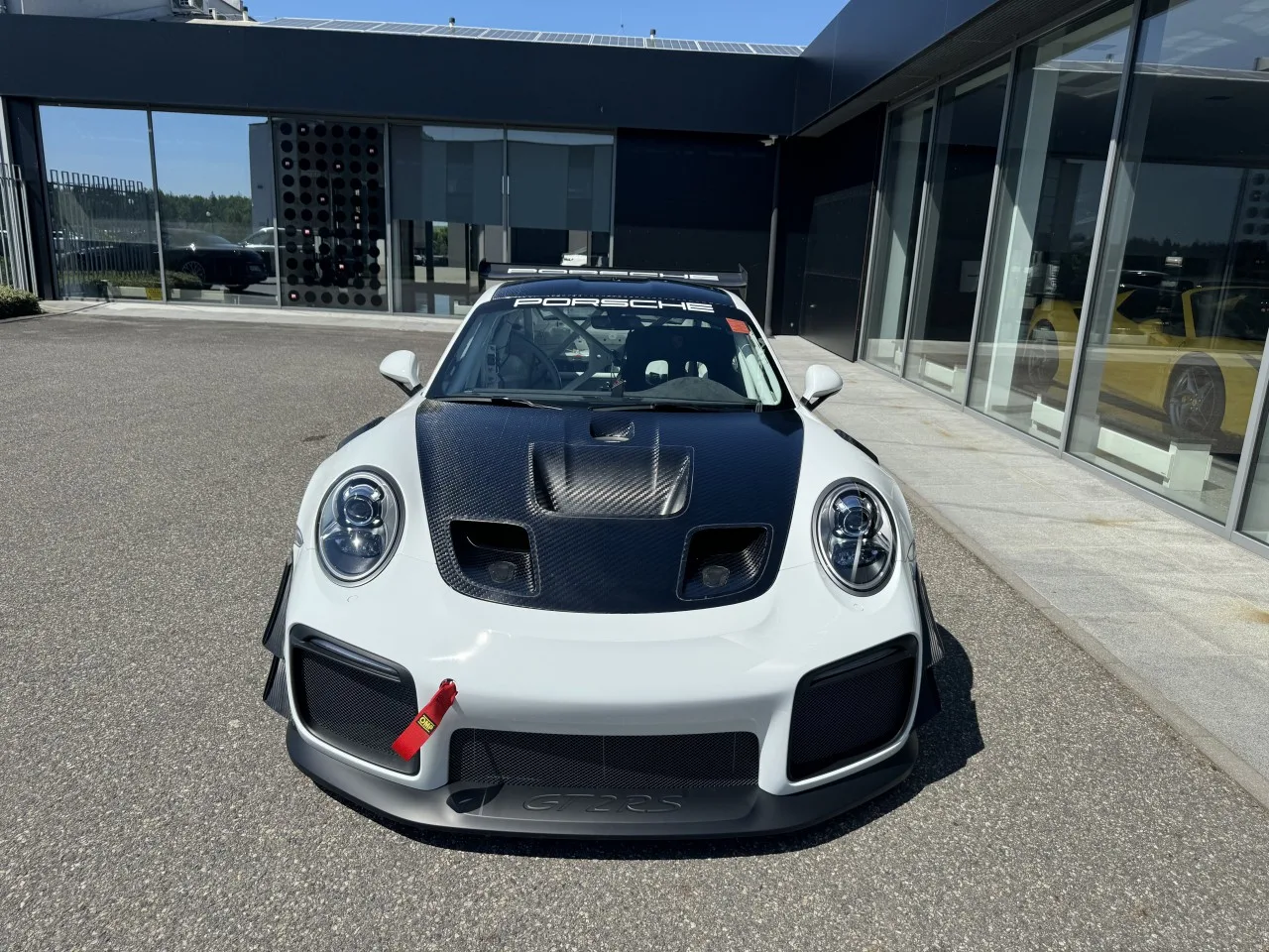 2019 Porsche 911 GT2 RS Clubsport offered by a specialist dealer in Písek, Czechia, photo 2 of 14
