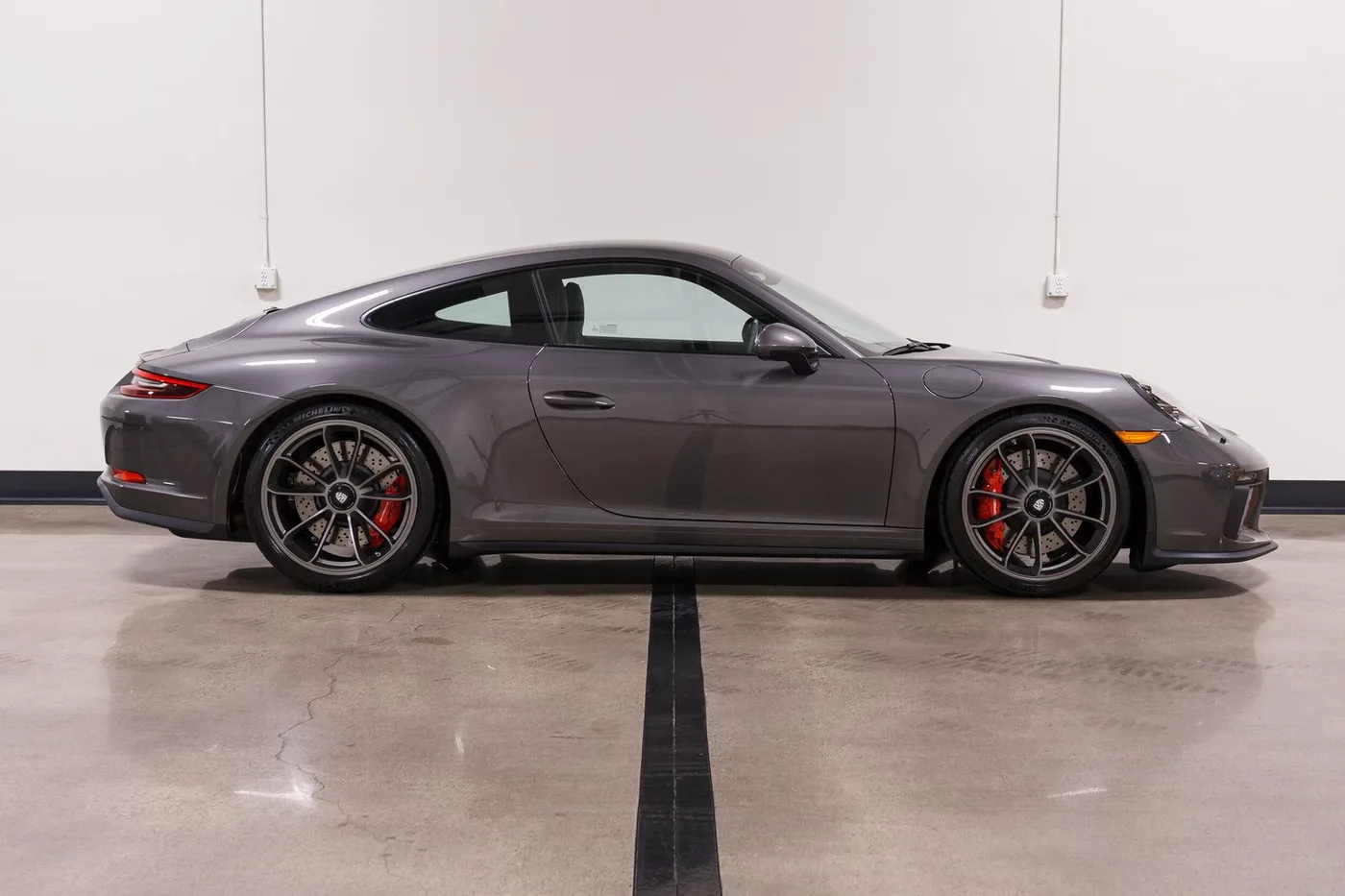 2019 Porsche 911 GT3 Touring verkauft von einem Fachhändler in Costa Mesa, Vereinigte Staaten, Foto 9 von 15