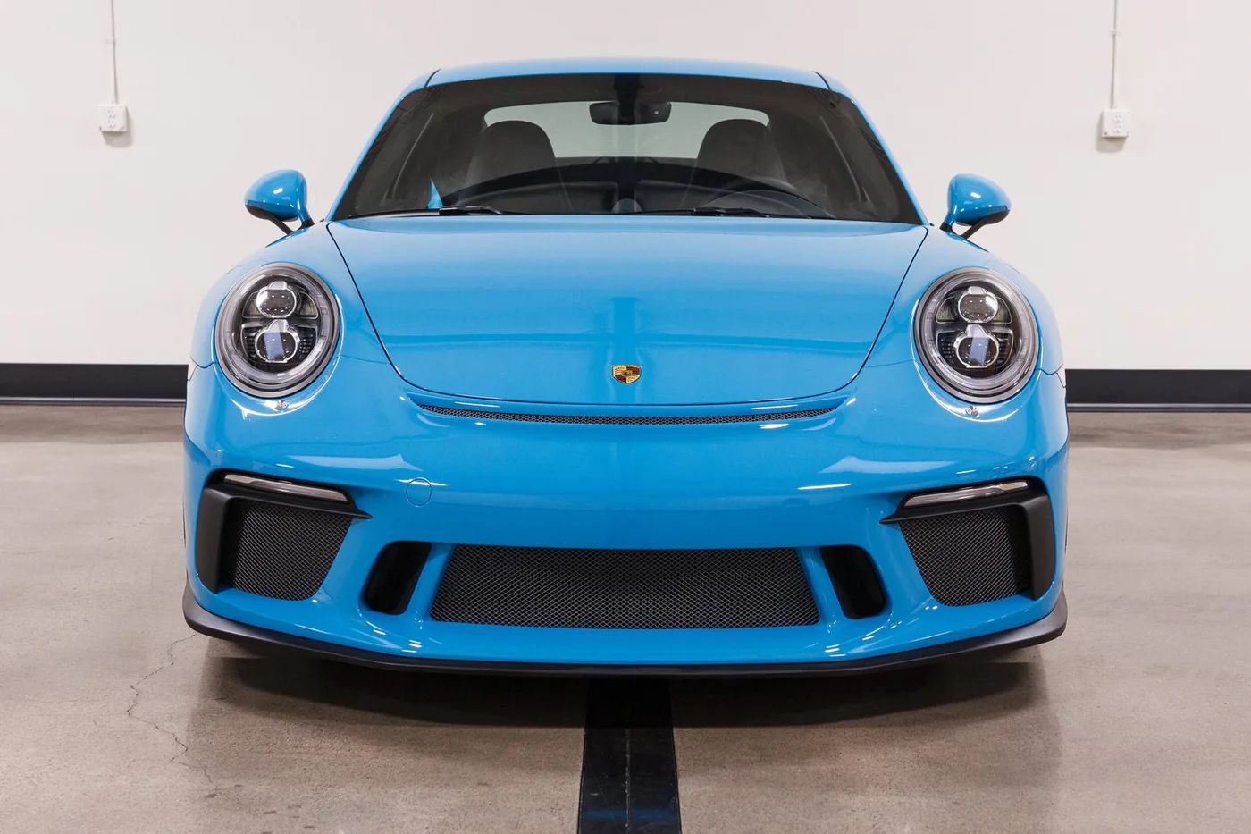 2019 Porsche 911 GT3 Touring verkauft von einem Fachhändler in Costa Mesa, Vereinigte Staaten, Foto 3 von 15