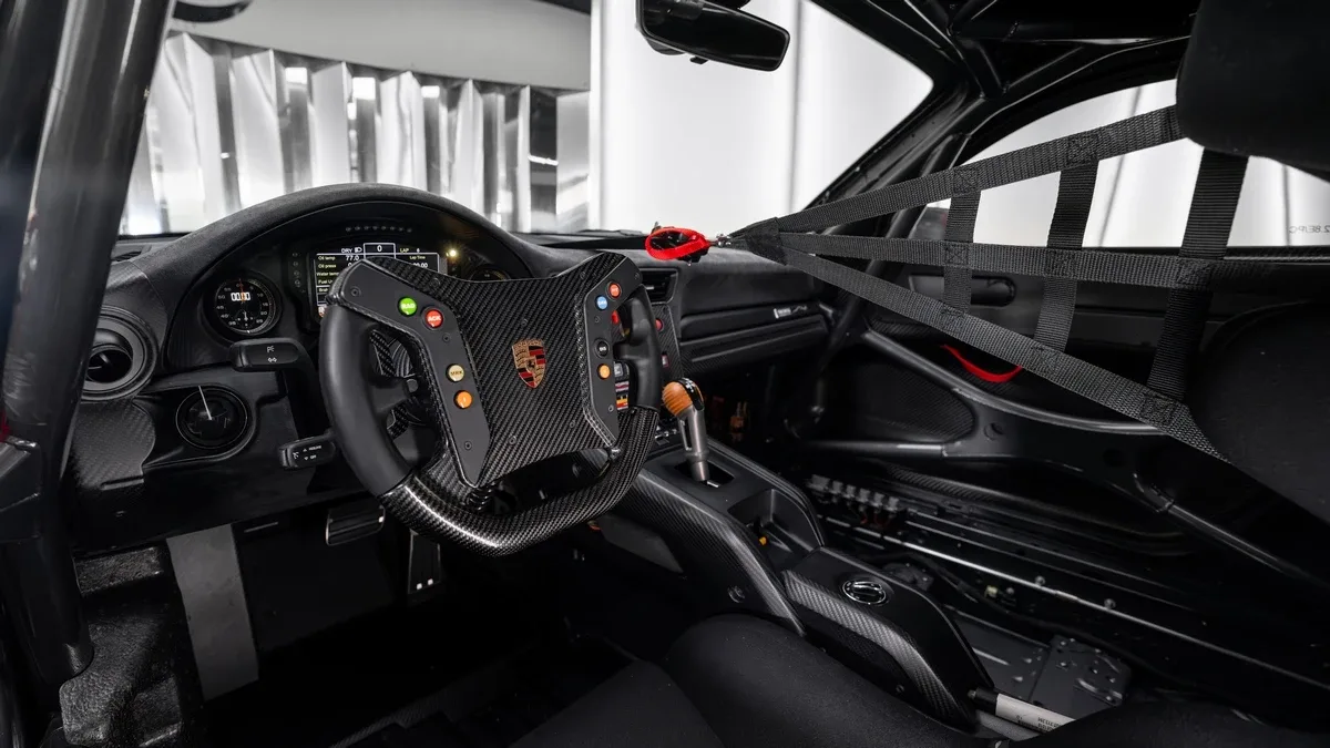 2019 Porsche 935 offered by a specialist dealer in Dubai, United Arab Emirates, photo 13 of 25
