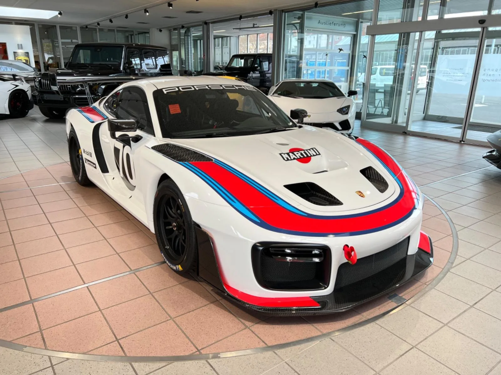 2019 Porsche 935 angeboten von einem Fachhändler in Hannover, Deutschland, Hauptfoto