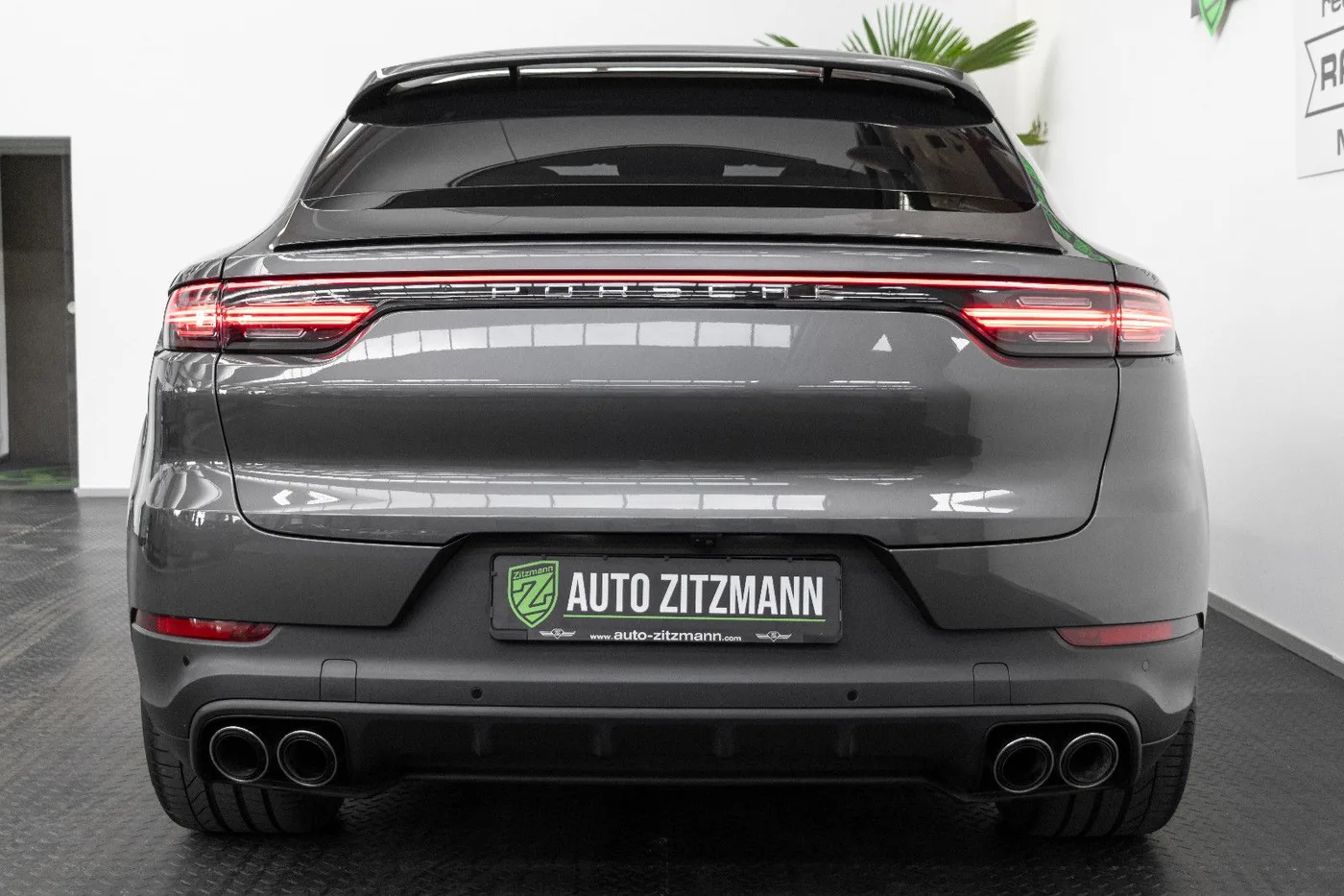 2019 Porsche Cayenne S Coupé offered by a specialist dealer in Nuremberg, Germany, photo 5 of 15