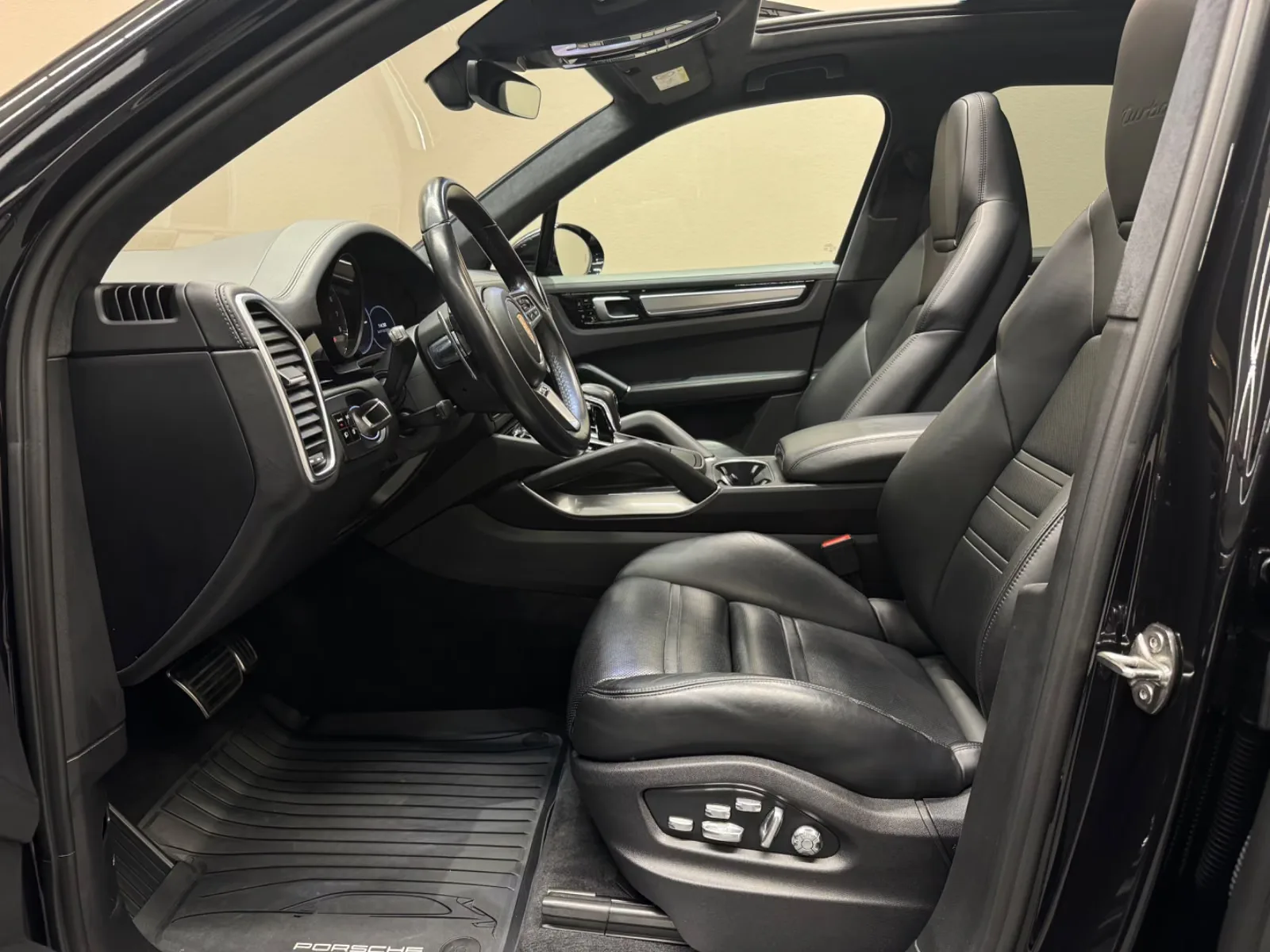 2019 Porsche Cayenne Turbo, 9/18