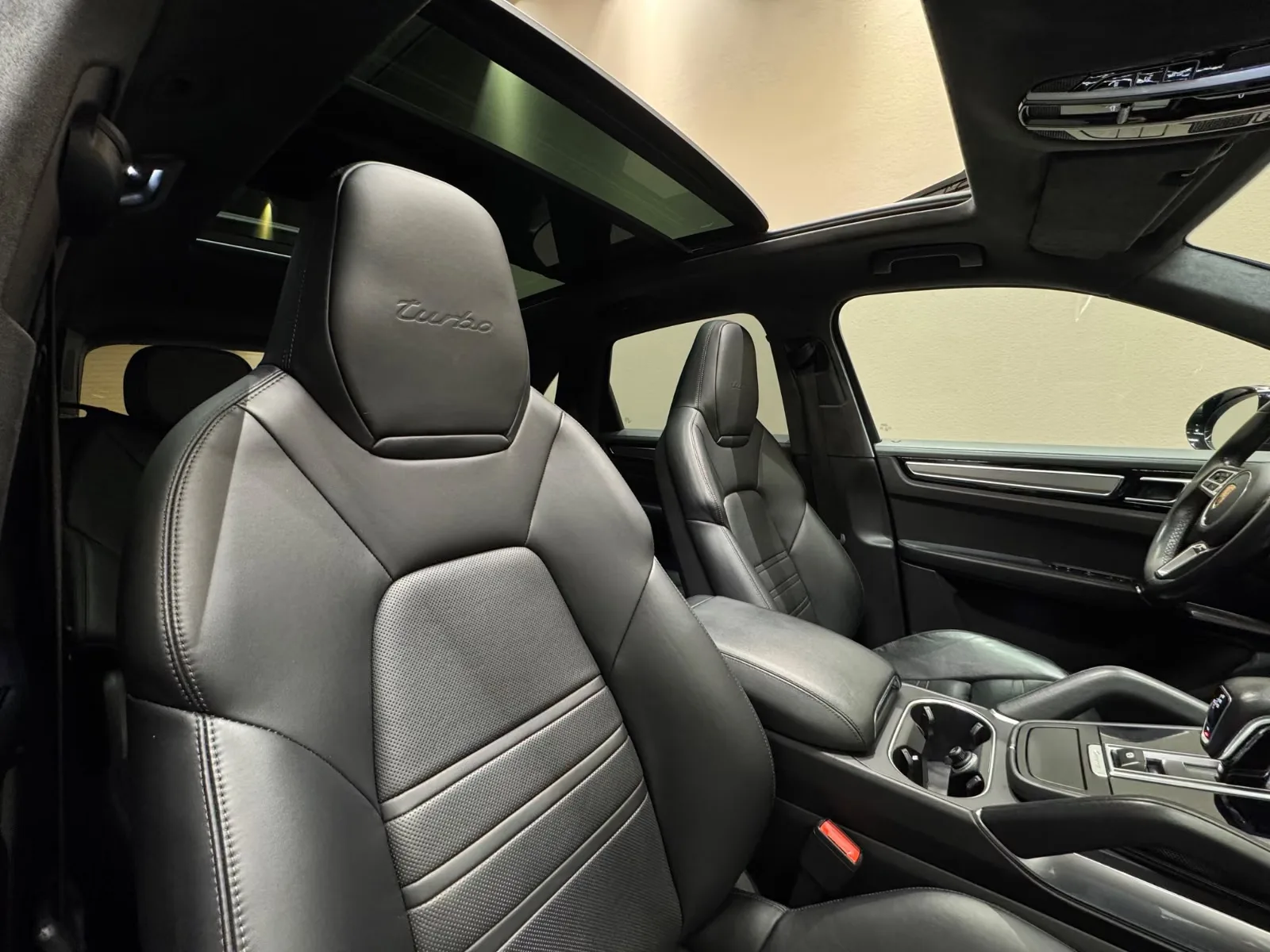 2019 Porsche Cayenne Turbo, 14/18