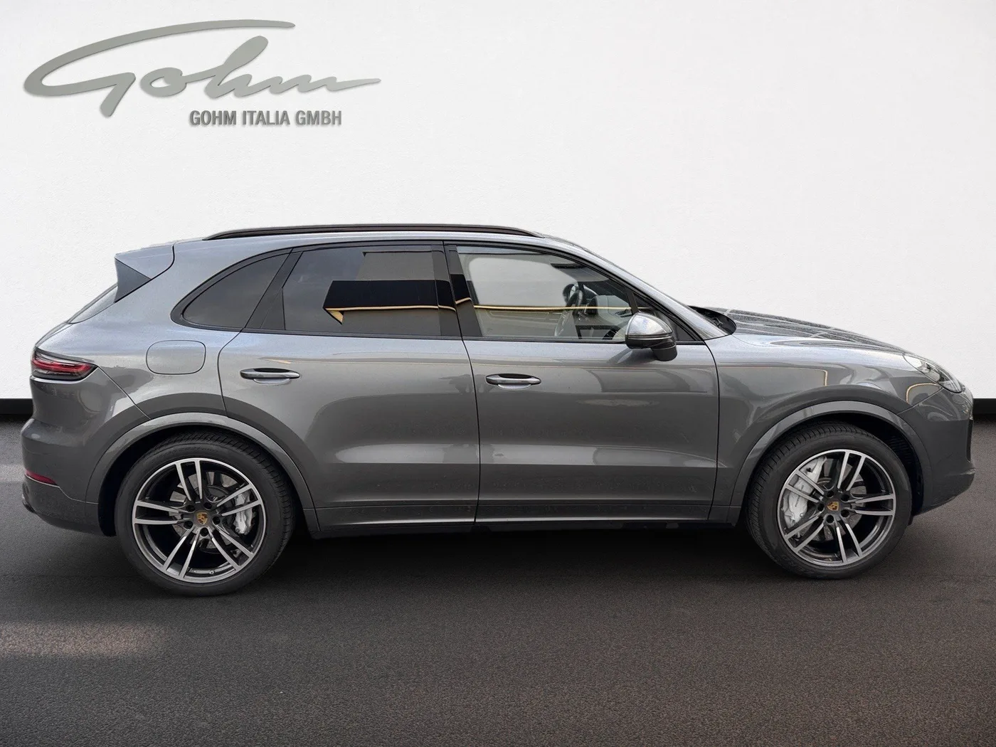 2019 Porsche Cayenne Turbo angeboten von einem Fachhändler in Singen, Deutschland, Foto 7 von 14