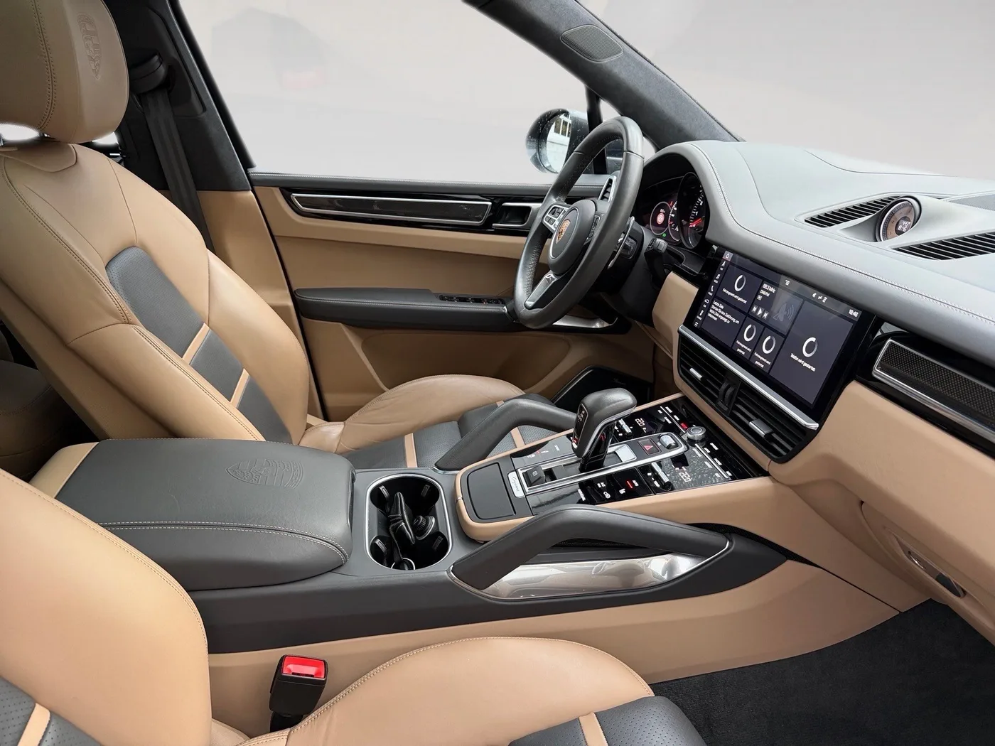 2019 Porsche Cayenne Turbo angeboten von einem Fachhändler in Singen, Deutschland, Foto 14 von 14