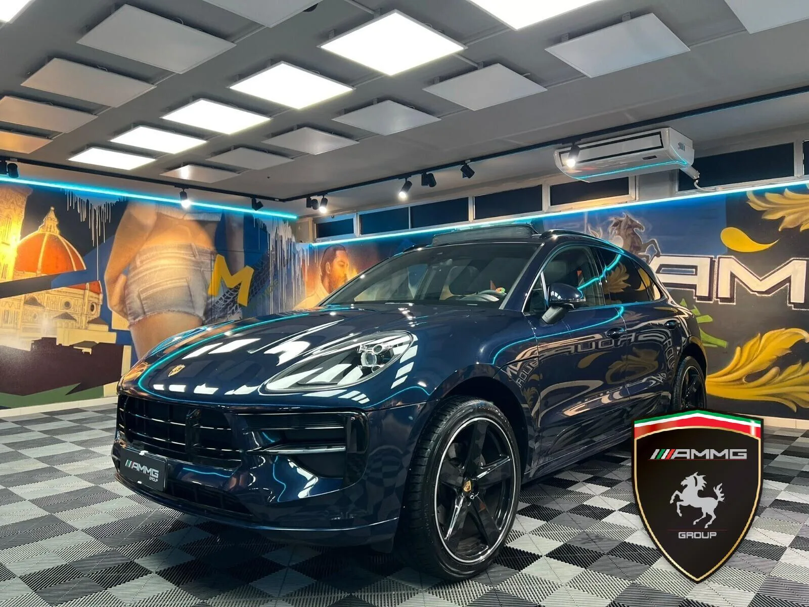 2019 Porsche Macan proposée par un concessionnaire spécialisé à Calenzano, Italie, photo principale