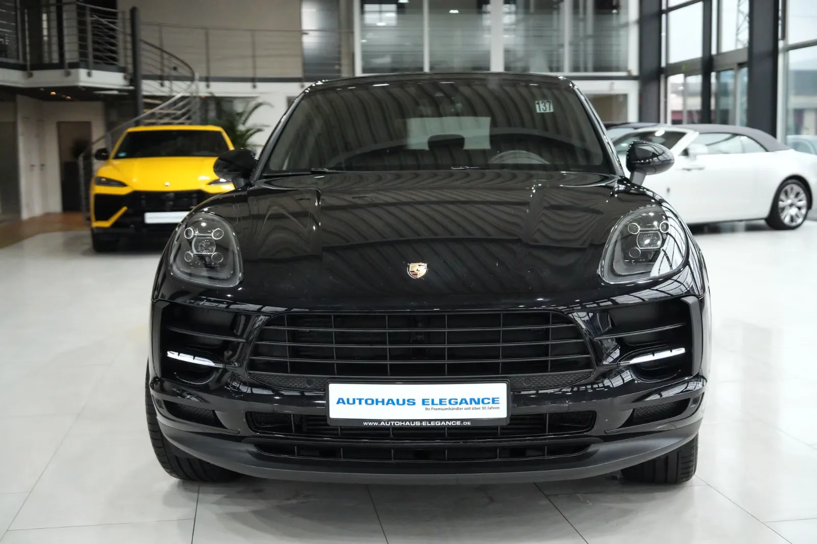 2019 Porsche Macan, 8/26