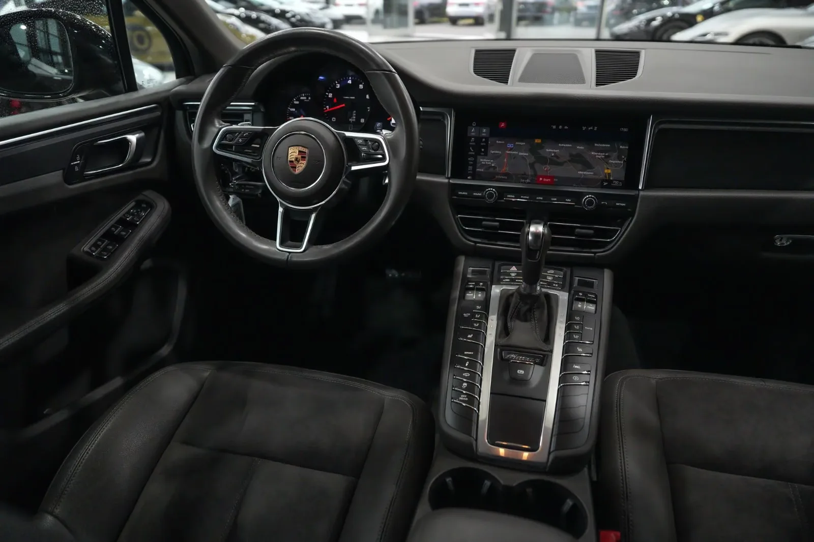 2019 Porsche Macan, 18/26