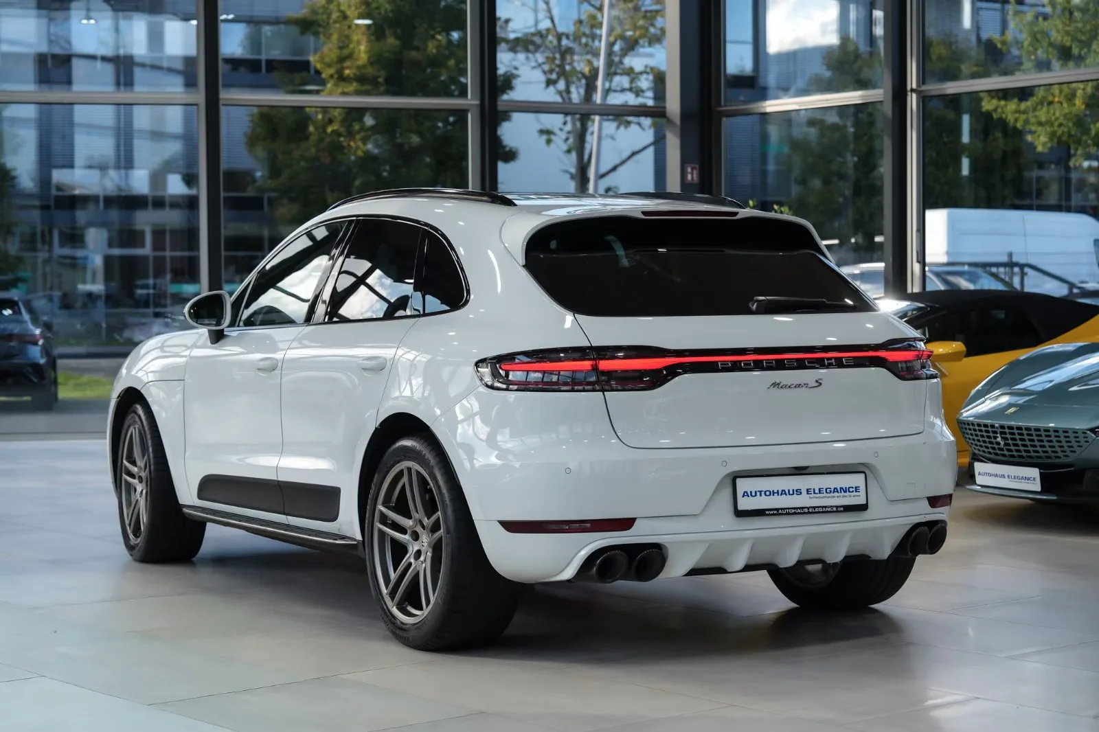 2019 Porsche Macan S, 7/30