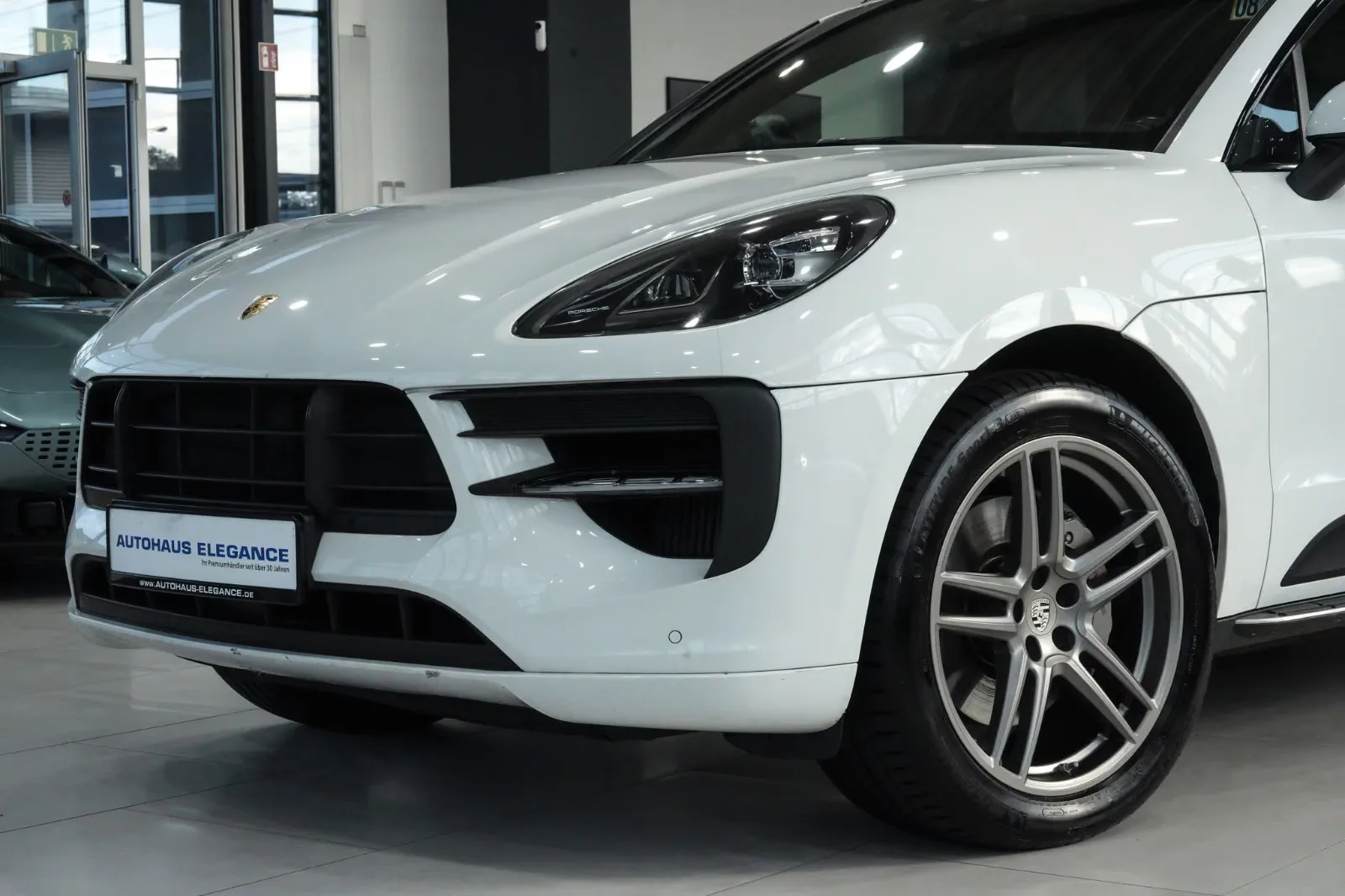2019 Porsche Macan S, 9/30