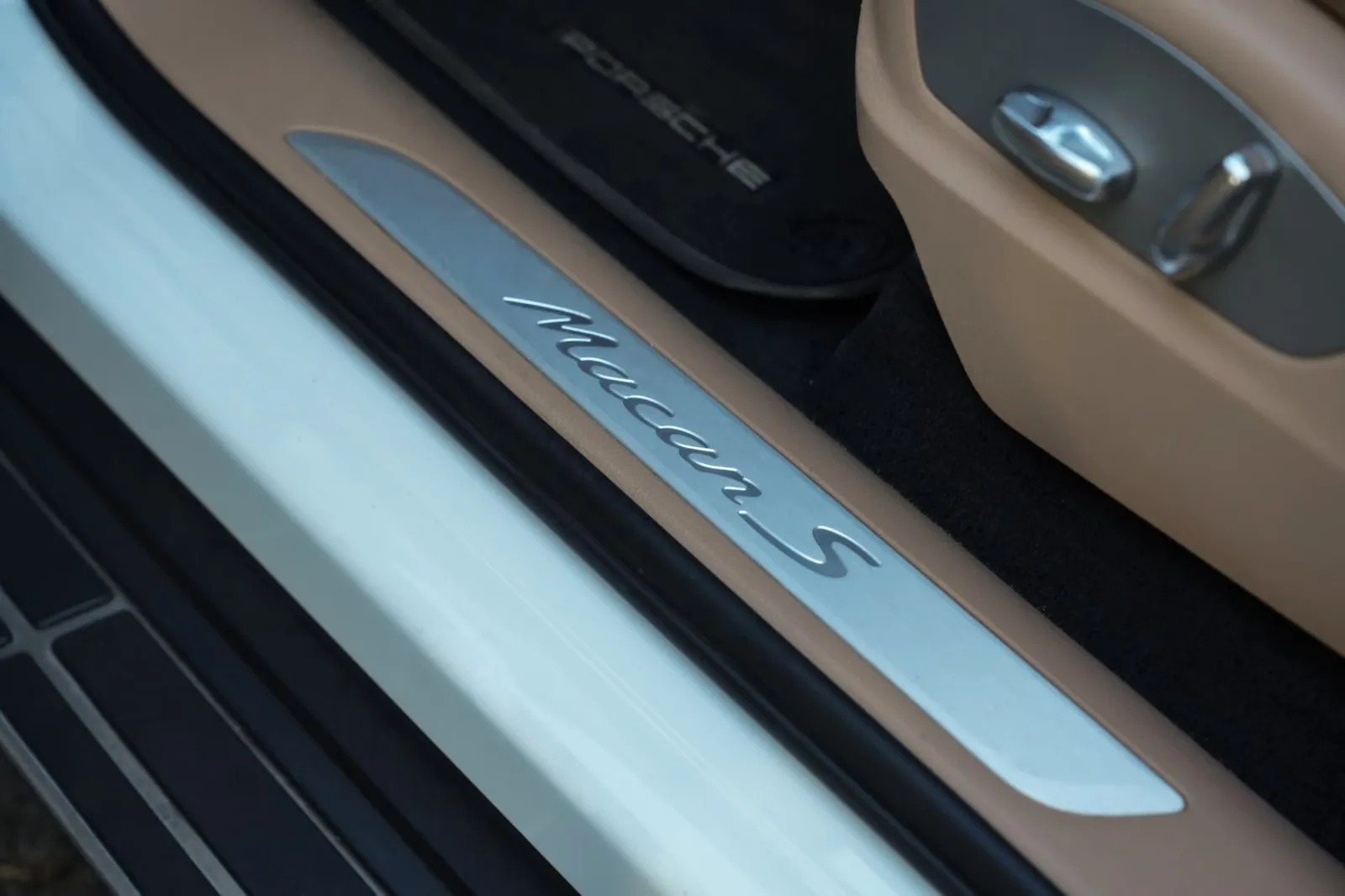 2019 Porsche Macan S, 12/30