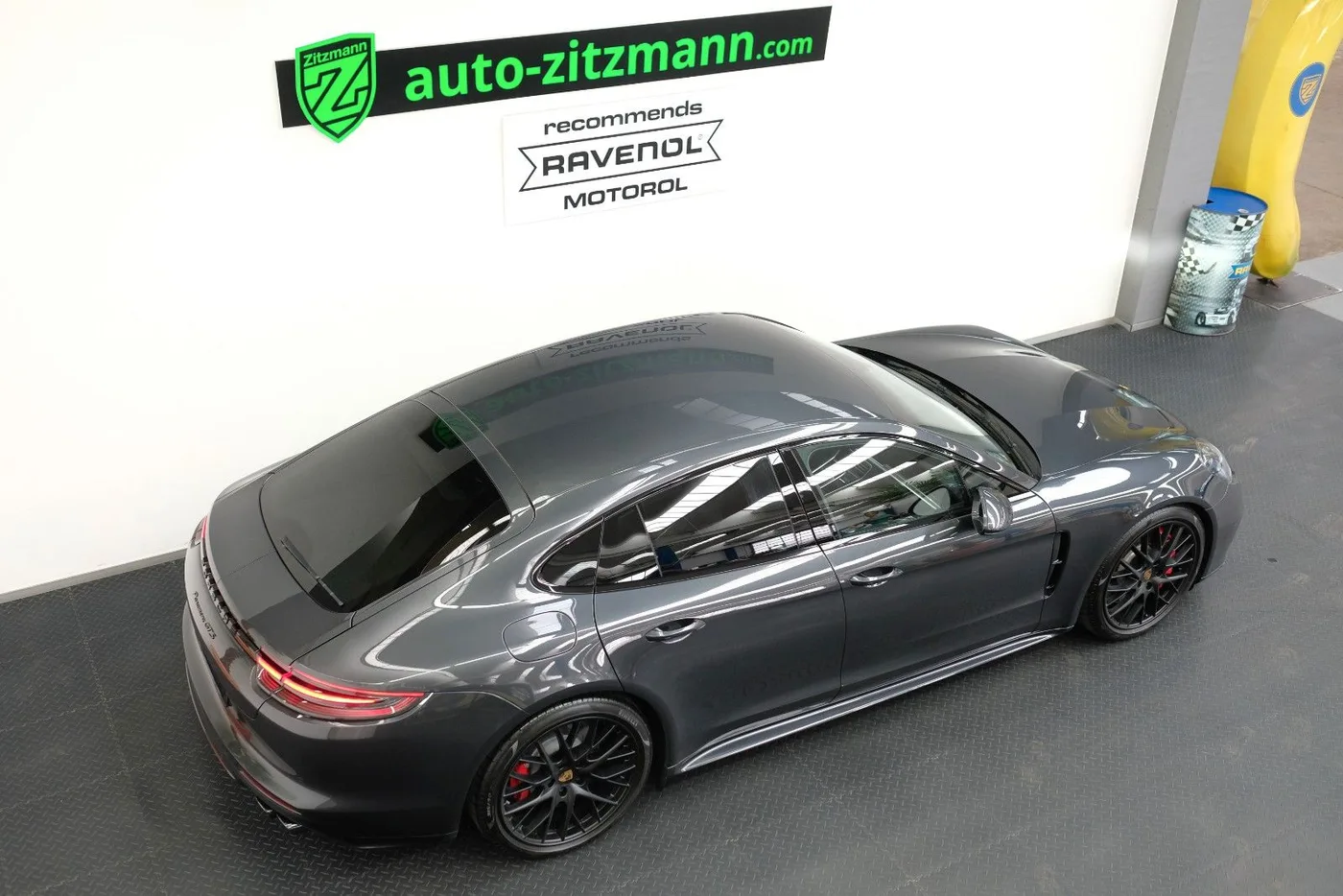 2019 Porsche Panamera GTS proposée par un concessionnaire spécialisé à Nuremberg, Allemagne, photo 5 sur 15