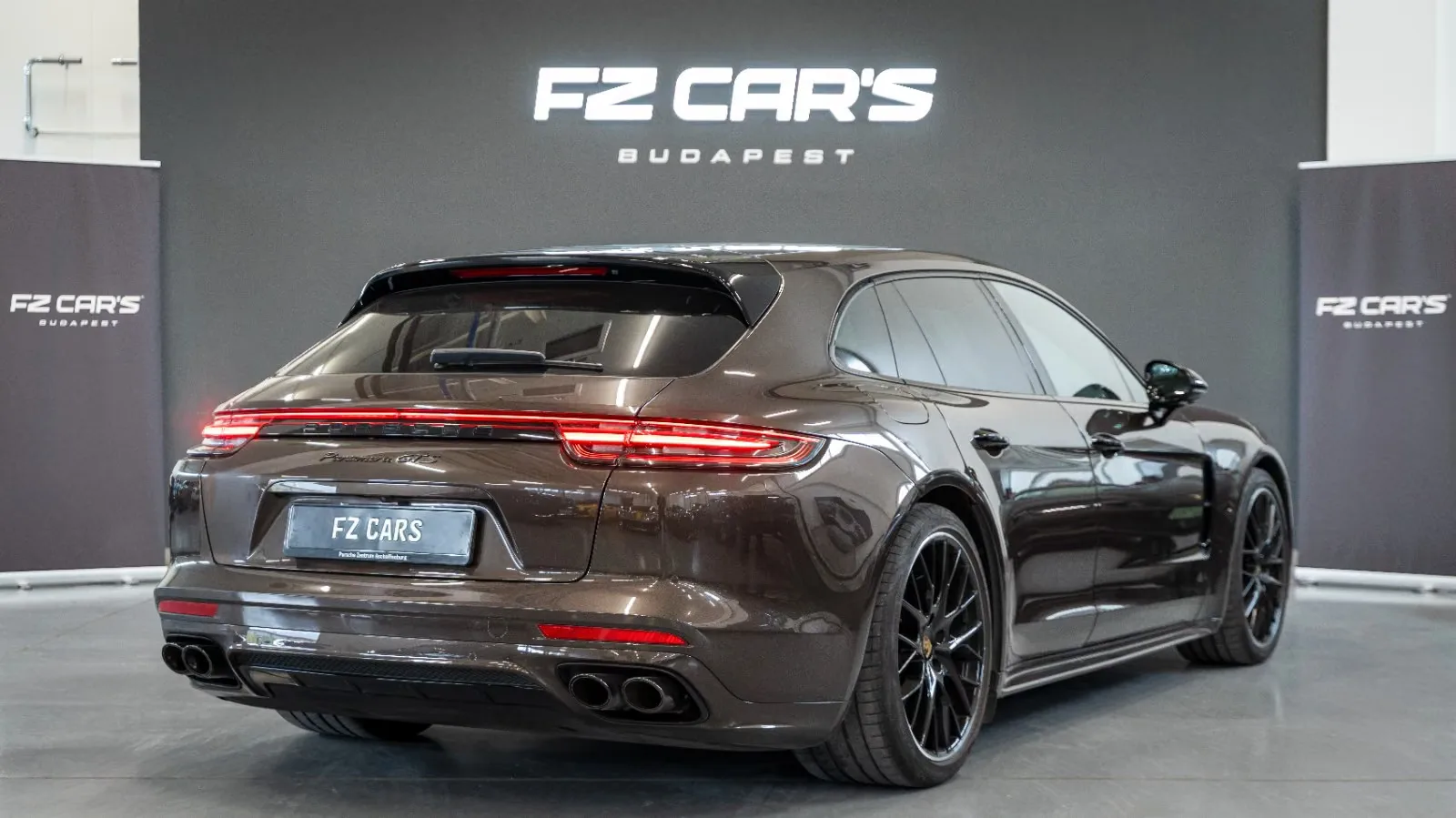 2019 Porsche Panamera GTS Sport Turismo, 4/13