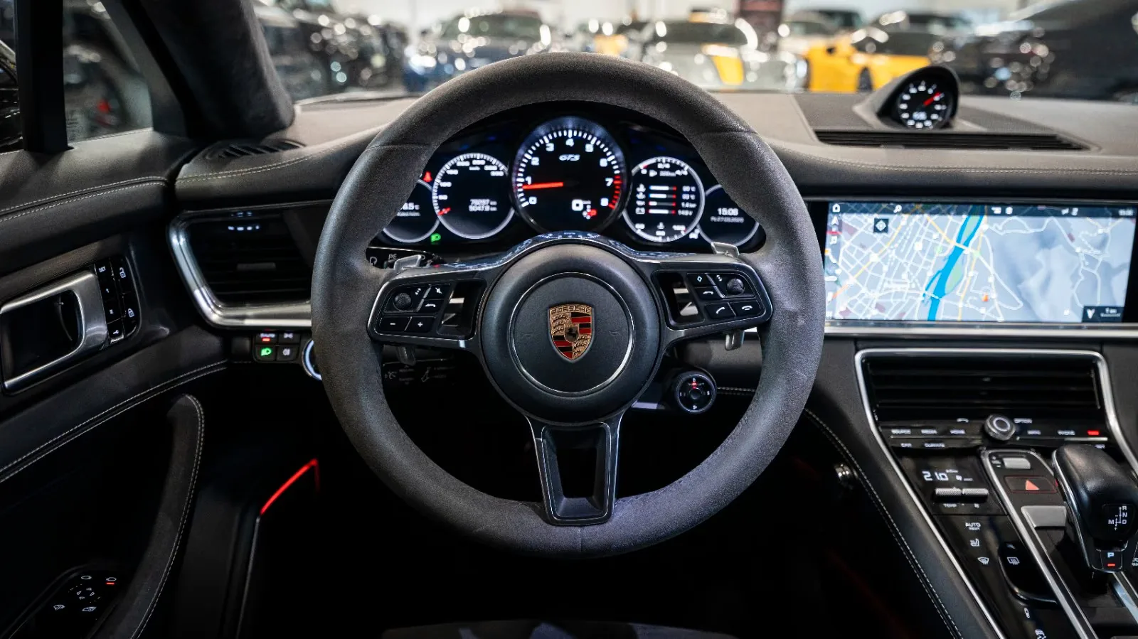 2019 Porsche Panamera GTS Sport Turismo, 8/13