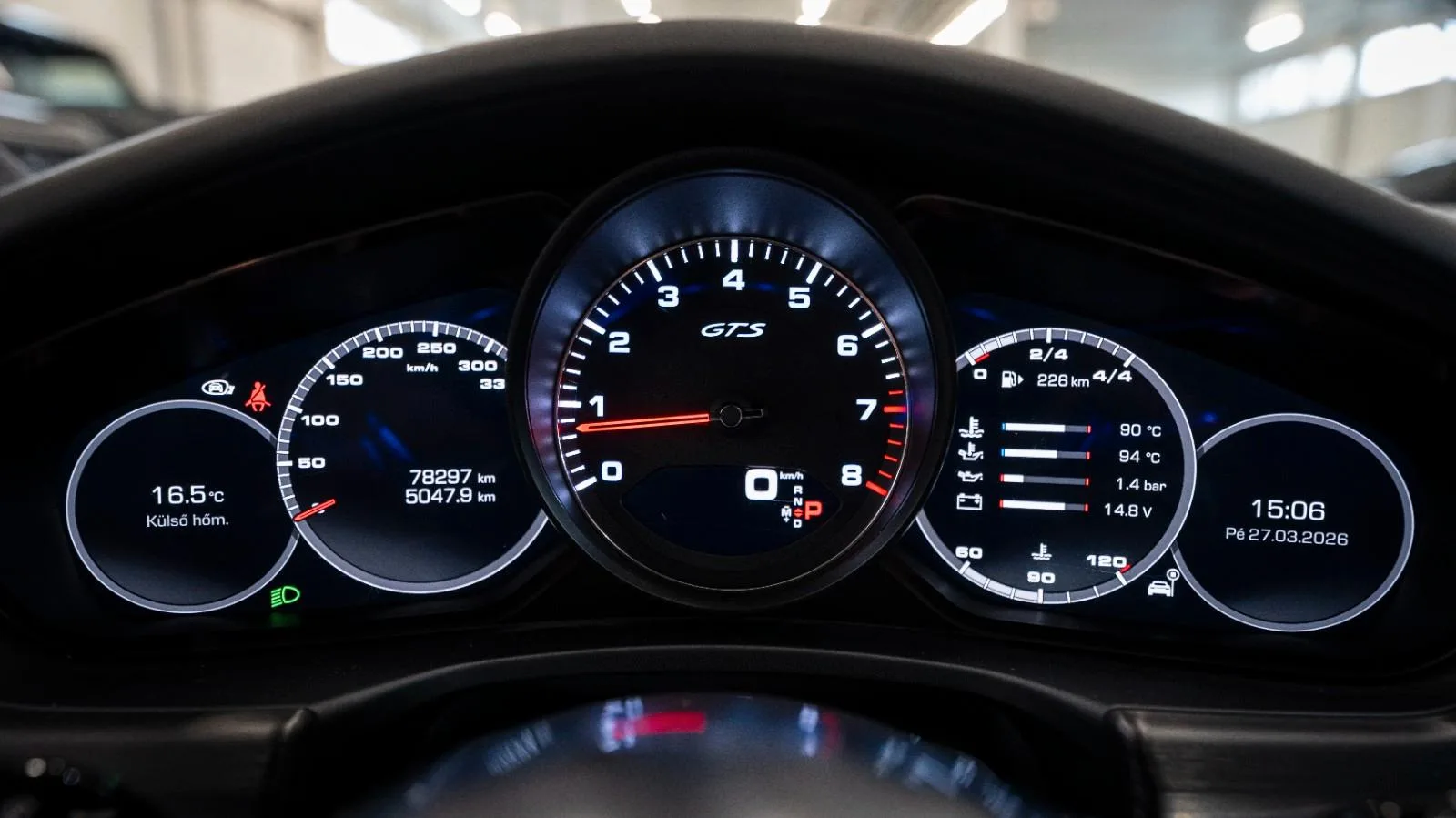 2019 Porsche Panamera GTS Sport Turismo, 10/13