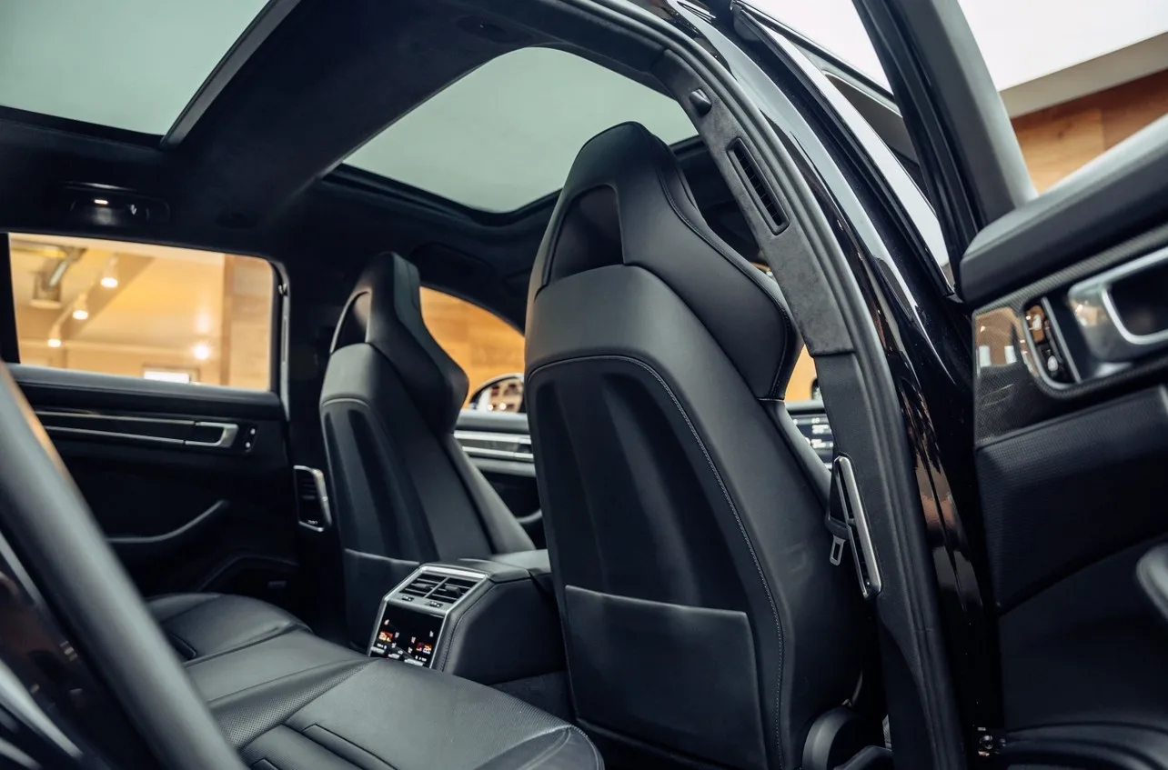 2019 Porsche Panamera Turbo S E-Hybrid, 9/16