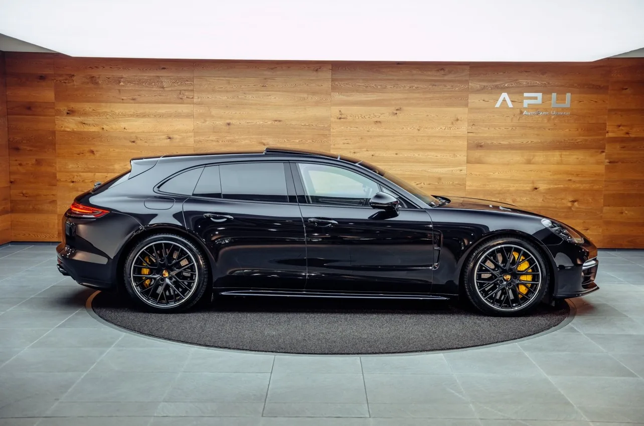 2019 Porsche Panamera Turbo S E-Hybrid, 10/16