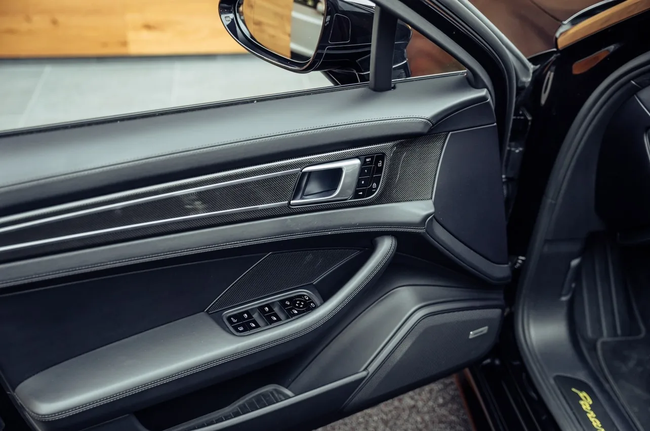 2019 Porsche Panamera Turbo S E-Hybrid, 13/16