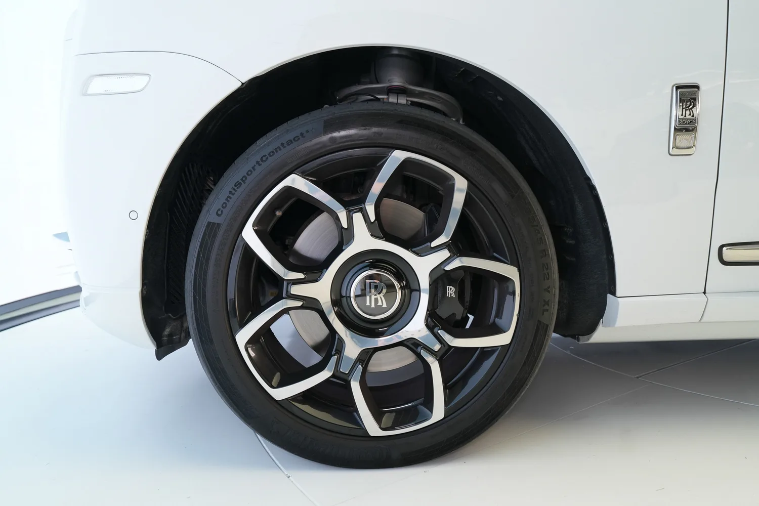 2019 Rolls-Royce Cullinan, 6/17