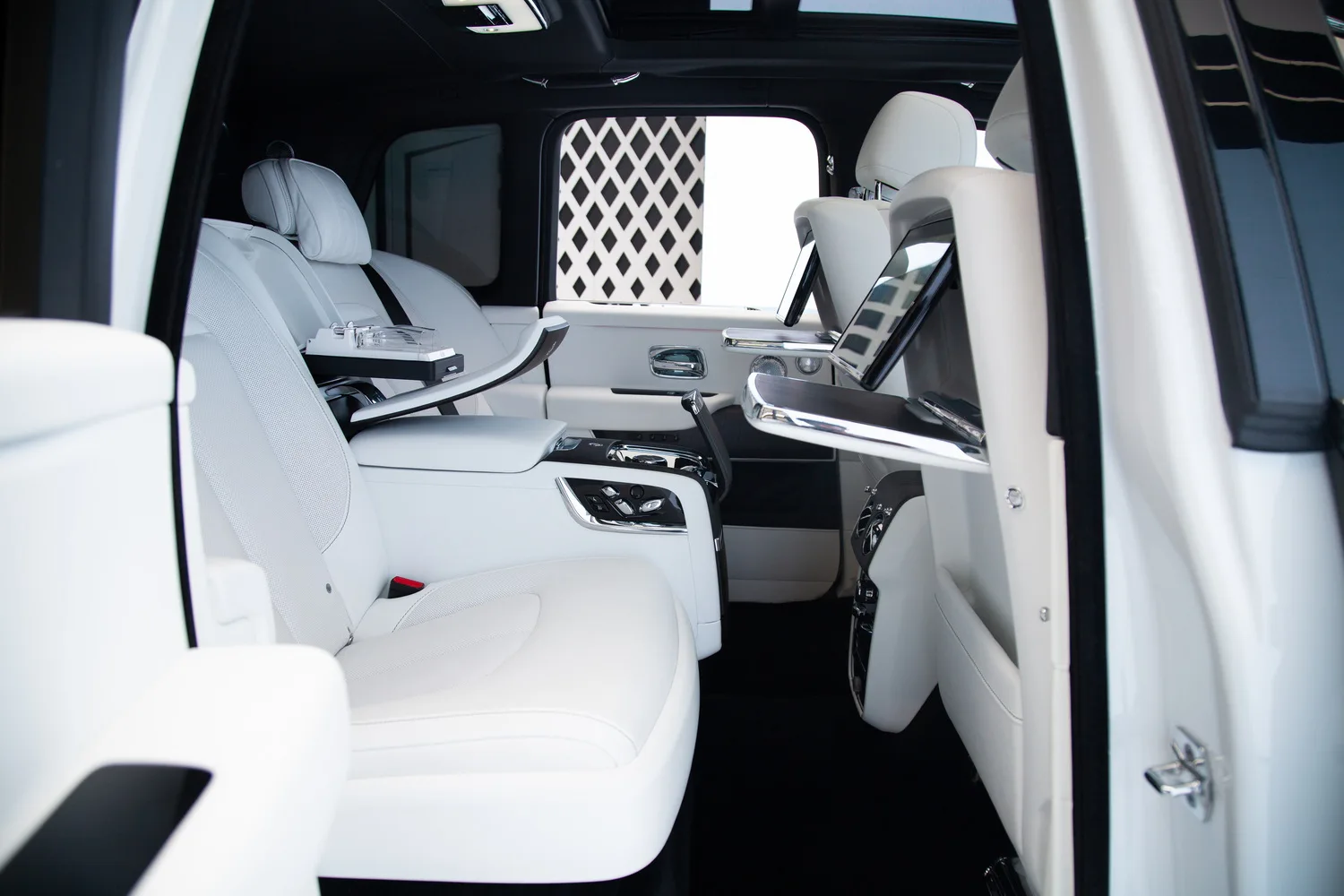 2019 Rolls-Royce Cullinan, 12/17