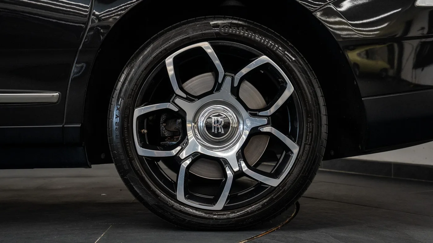 2019 Rolls-Royce Cullinan angeboten von einem Fachhändler in Swadlincote, Vereinigtes Königreich, Foto 13 von 15