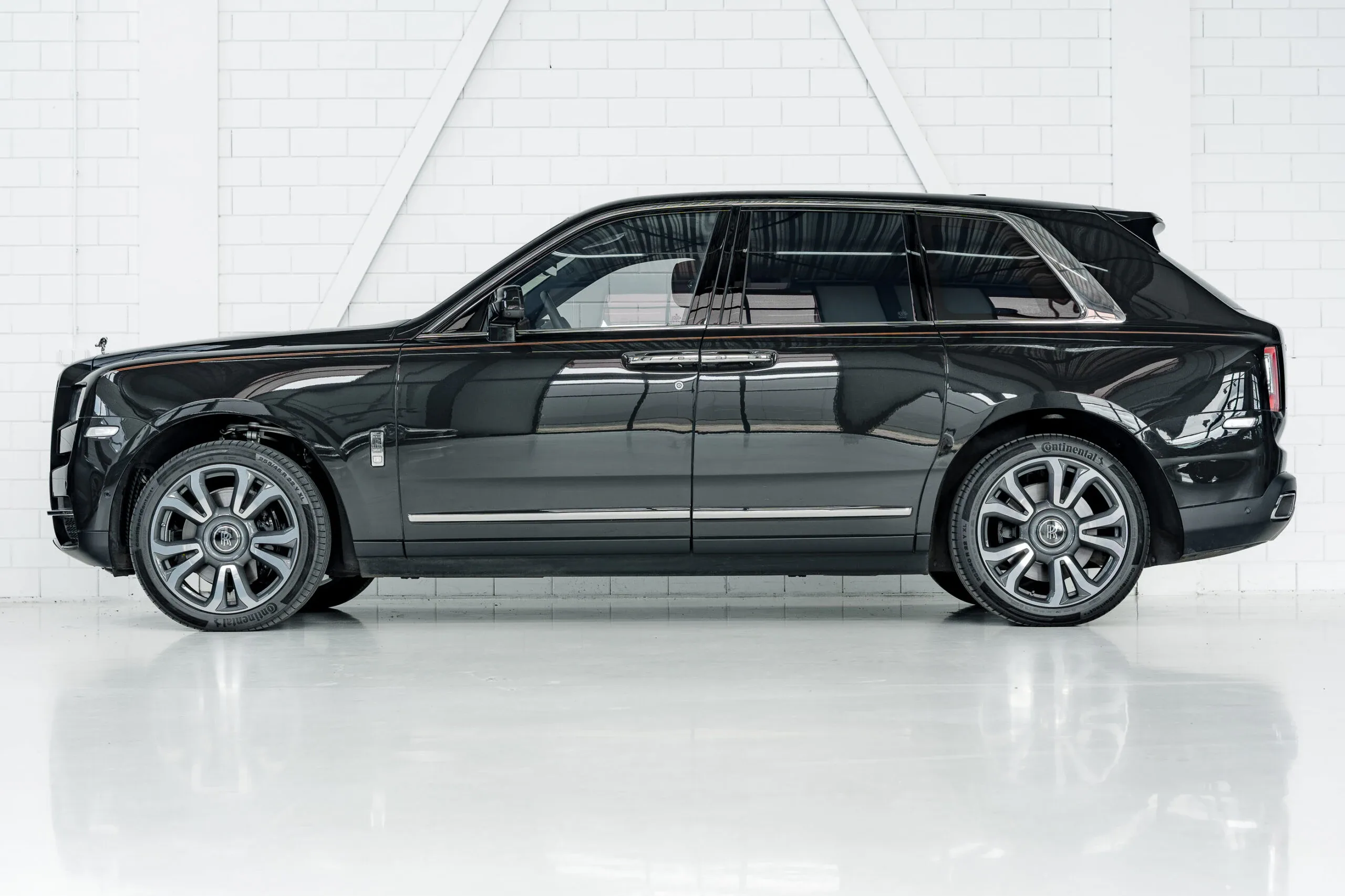 2019 Rolls-Royce Cullinan, 2/30