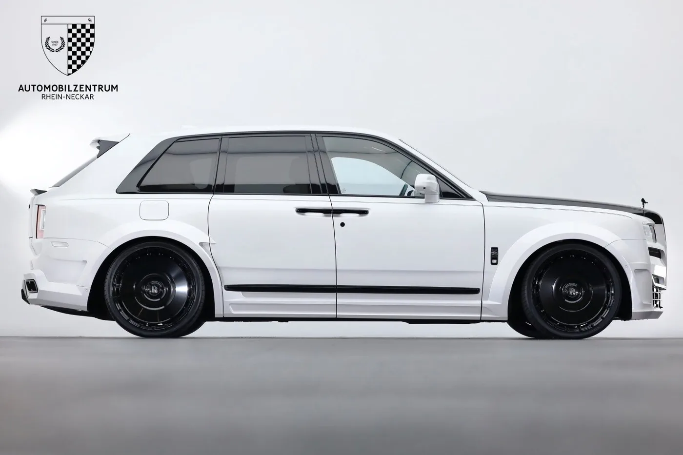 2019 Rolls-Royce Cullinan angeboten von einem Supersportwagenhändler in Viernheim, Deutschland, Foto 4 von 25