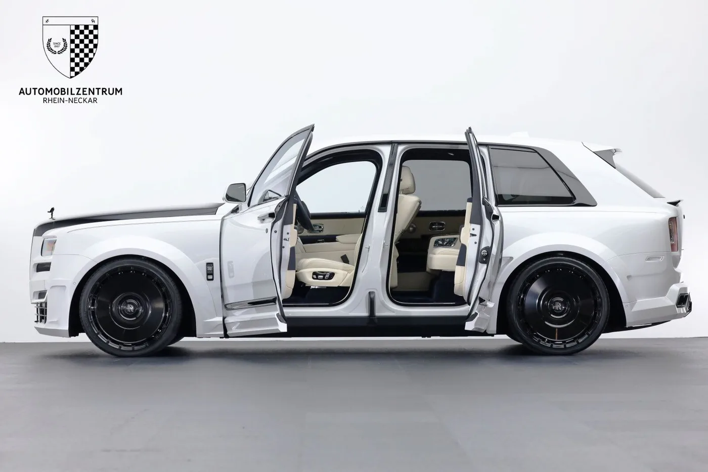 2019 Rolls-Royce Cullinan angeboten von einem Supersportwagenhändler in Viernheim, Deutschland, Foto 9 von 25
