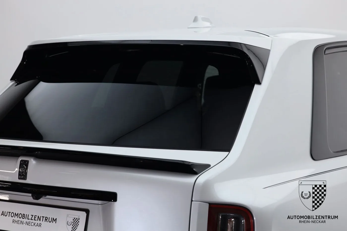 2019 Rolls-Royce Cullinan angeboten von einem Supersportwagenhändler in Viernheim, Deutschland, Foto 15 von 25