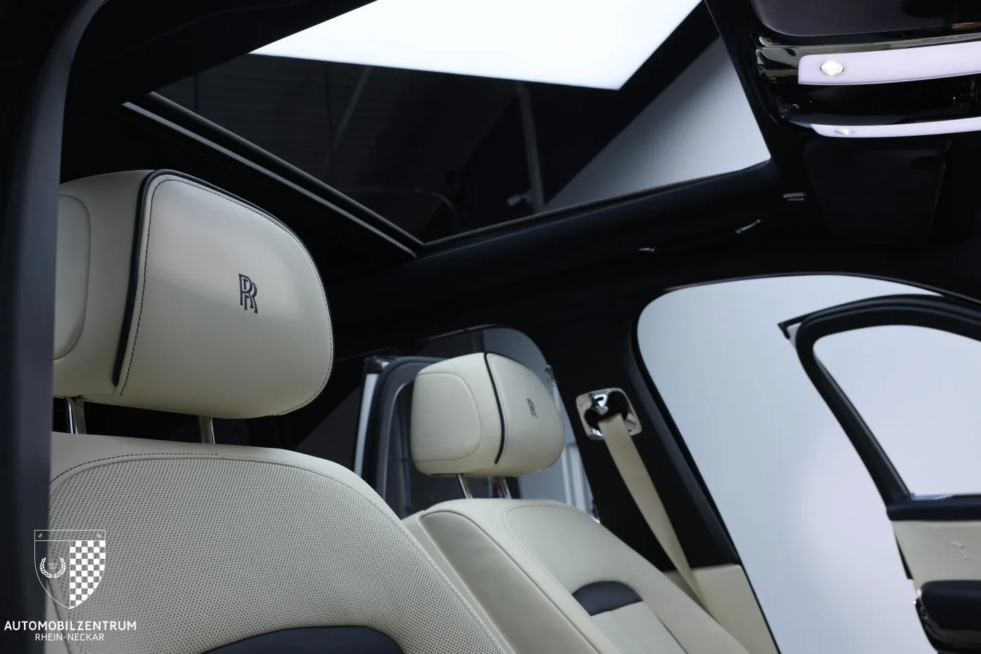 2019 Rolls-Royce Cullinan angeboten von einem Supersportwagenhändler in Viernheim, Deutschland, Foto 20 von 25